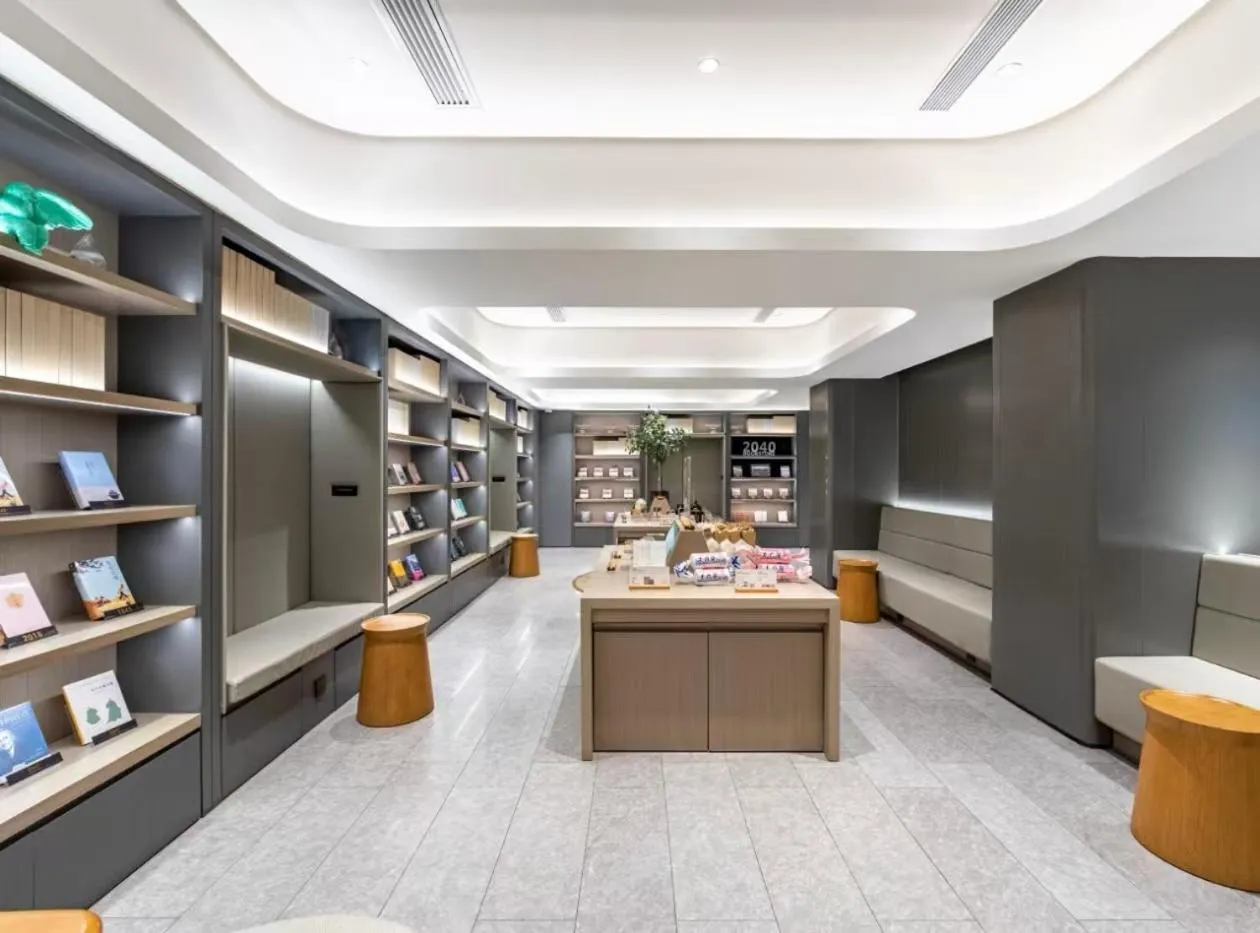 Living room in JI Hotel Shanghai Xujiahui Caobao Road Subway Station