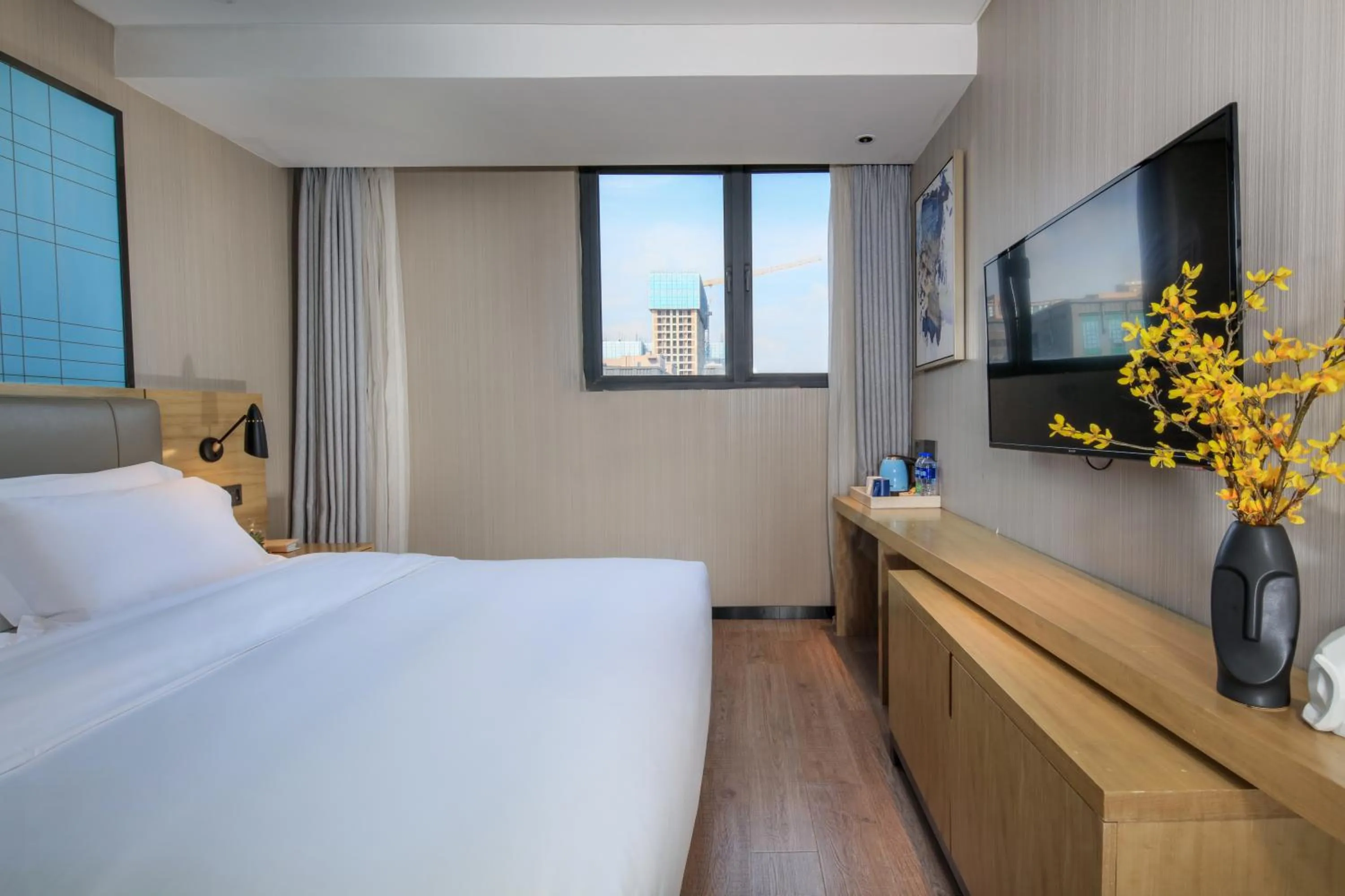 Bed in Starway Hotel Chengdu Jianshe Road SM Plaza