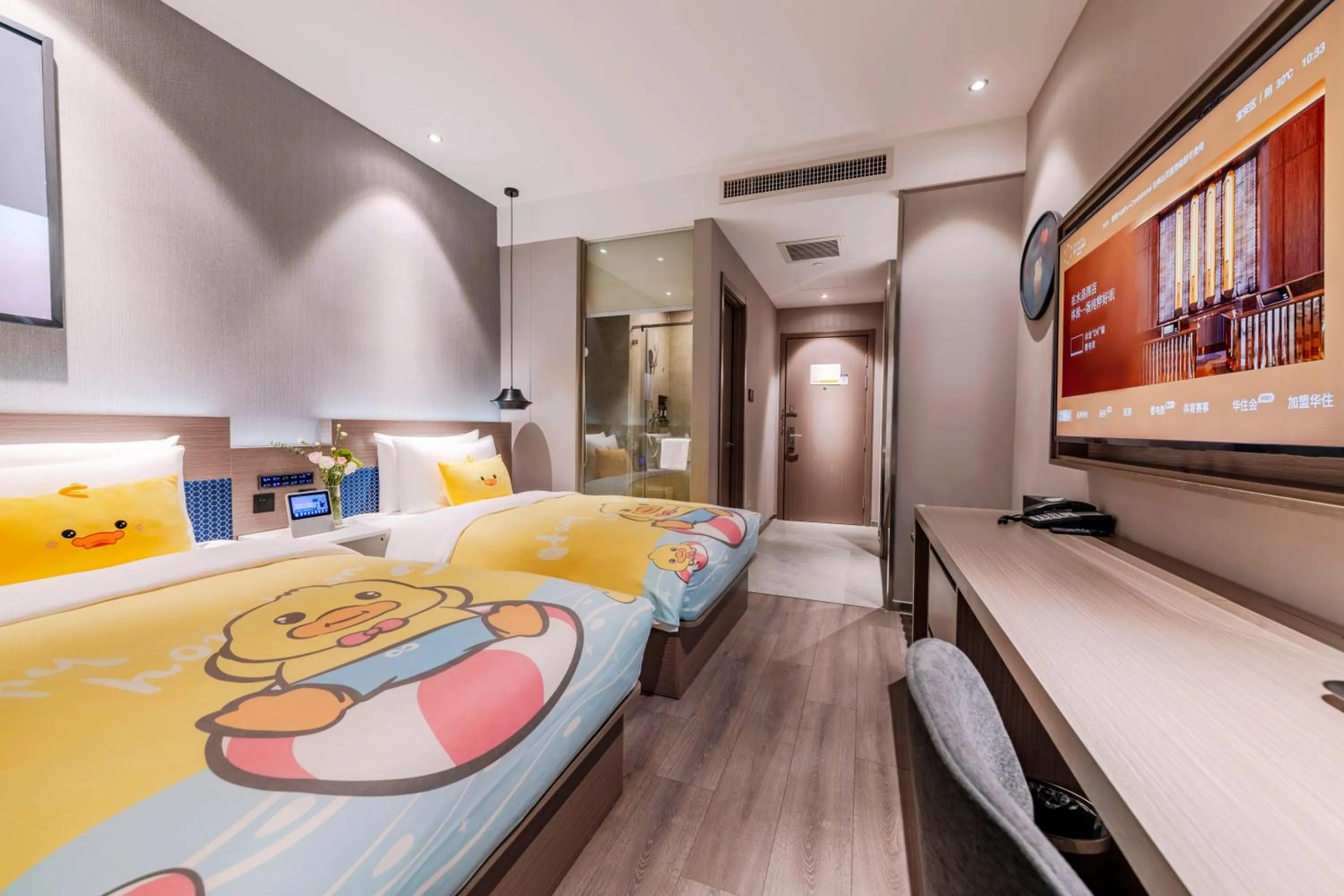 Bed in Orange Crystal Hotel Shenzhen Baoan Airport Bihaiwan