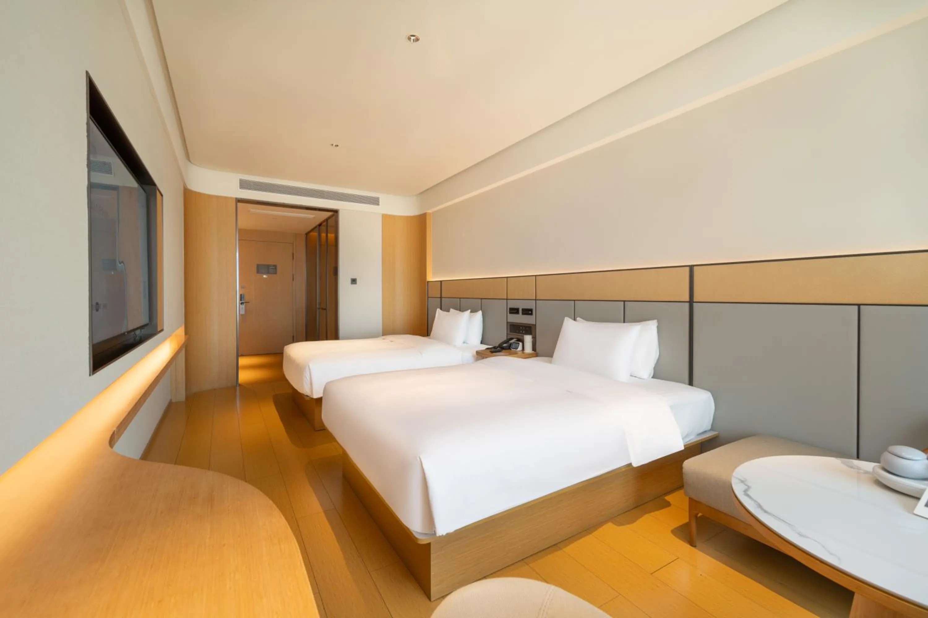 Photo of the whole room, Bed in JI Hotel Chongqing Shapingba Station Three Gorges Square Pedestrian Street