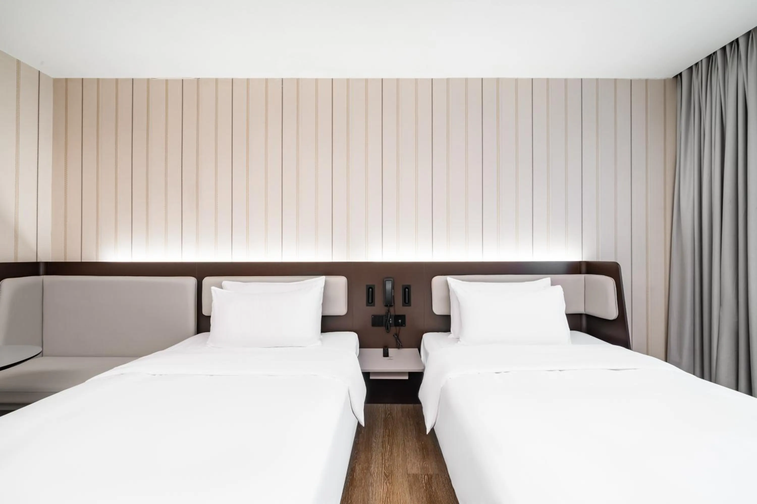 Bed in Hanting Hotel Shenzhen Coast City Nanyou Clothing City