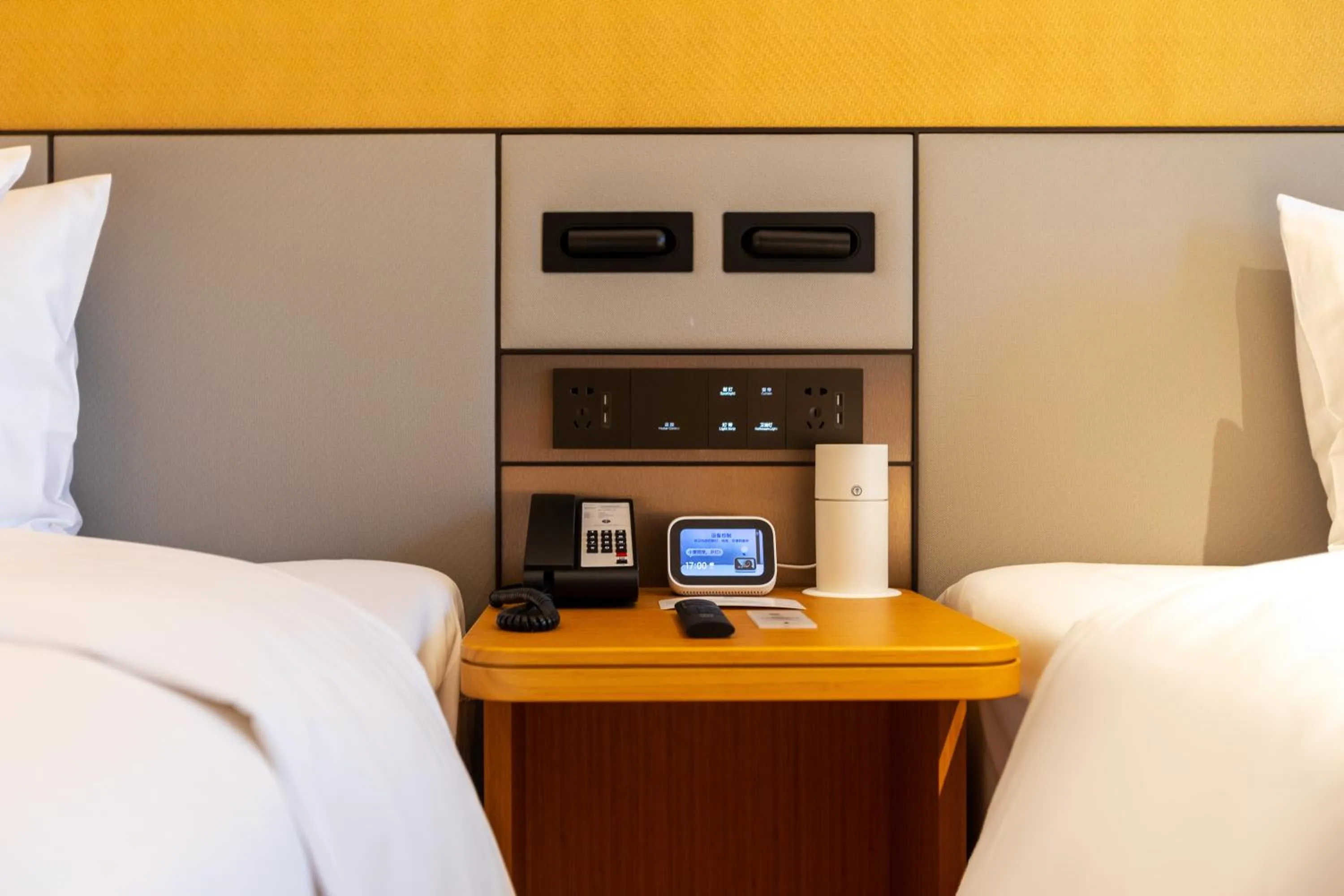 Bed in JI Hotel Nanjing Gaochun Crab City