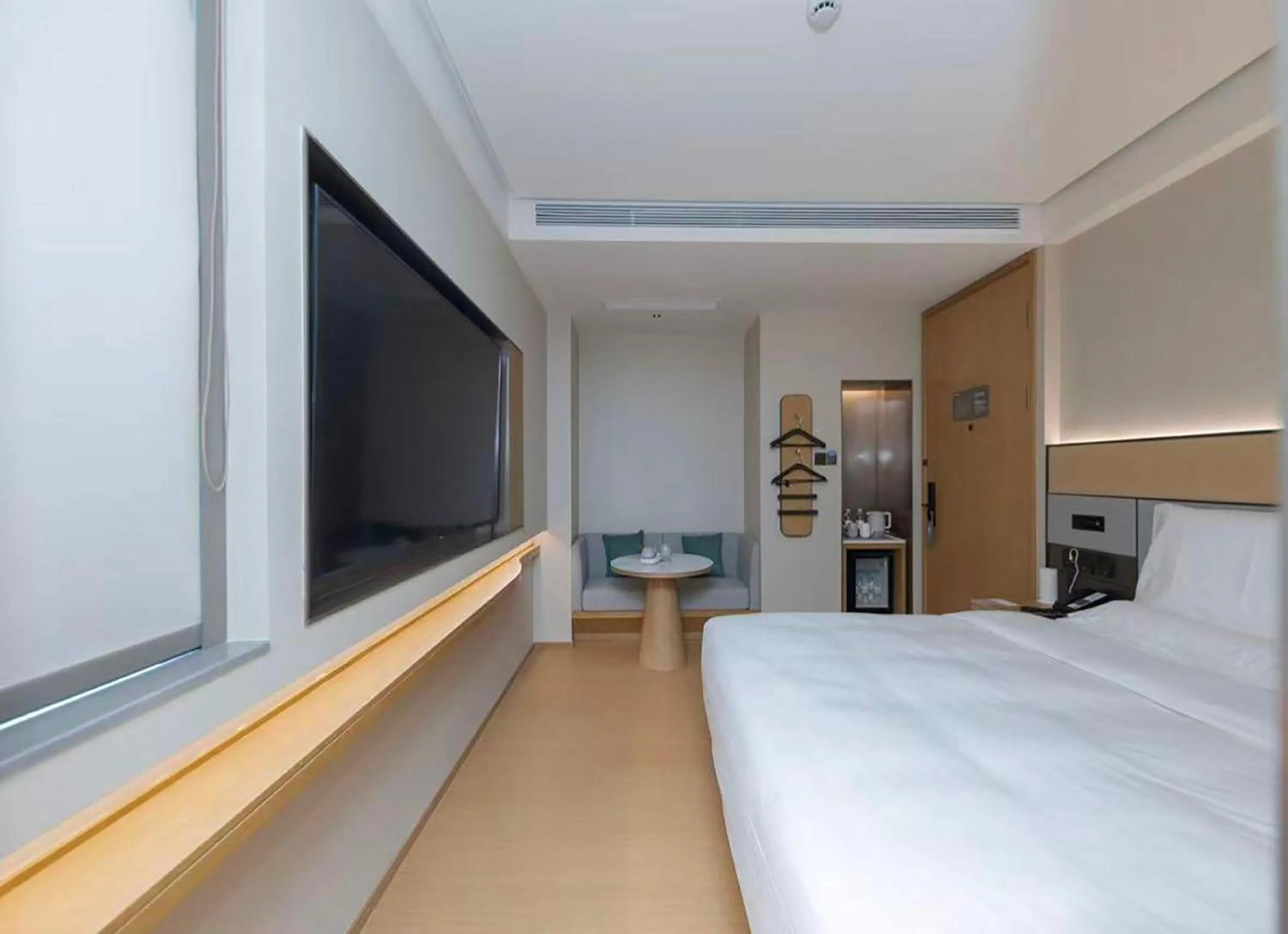 View (from property/room), Bed in JI Hotel Shanghai New International Expo Center Longyang Road