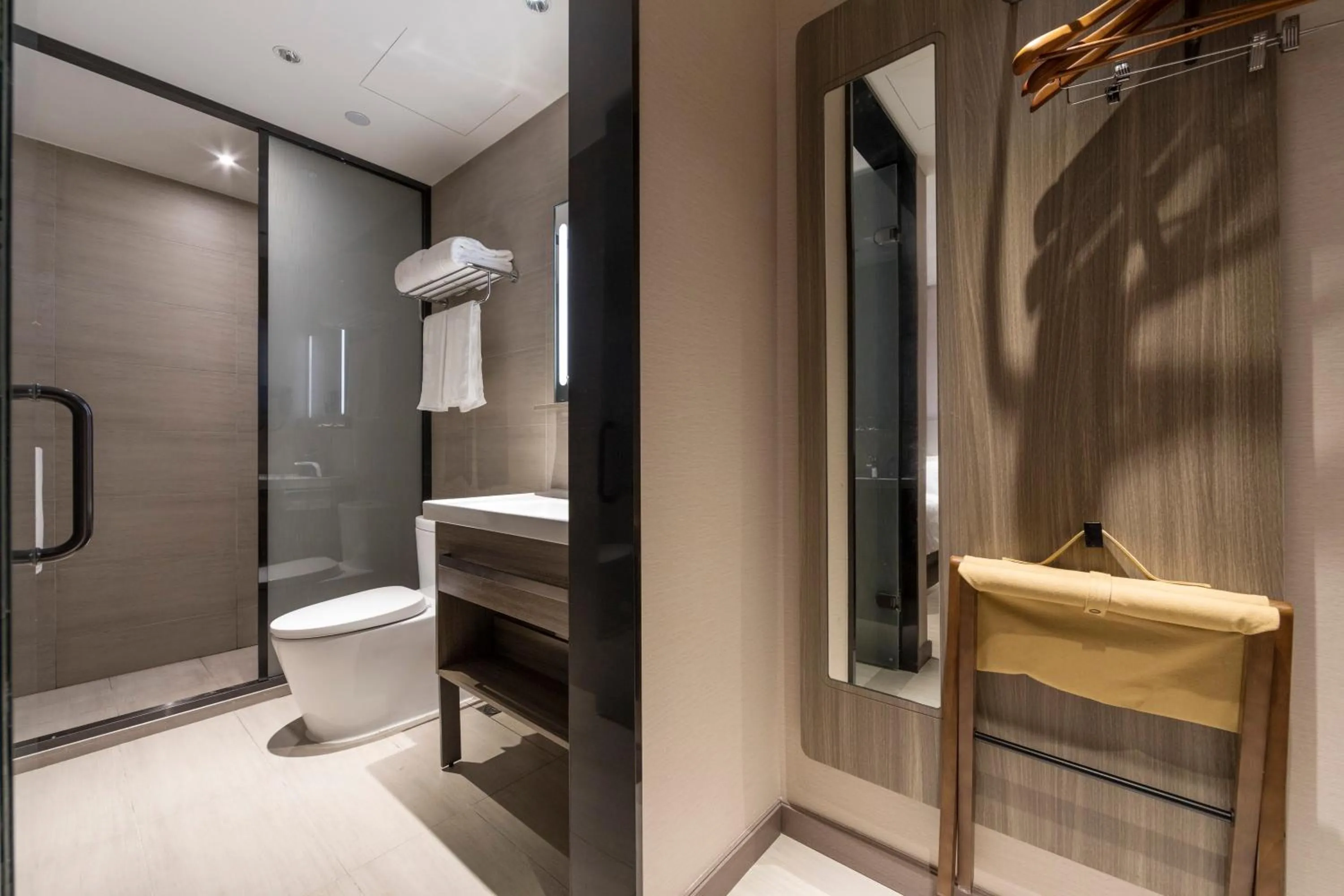 Hanting Hotel Shanghai South Station East China University of Science and Technology