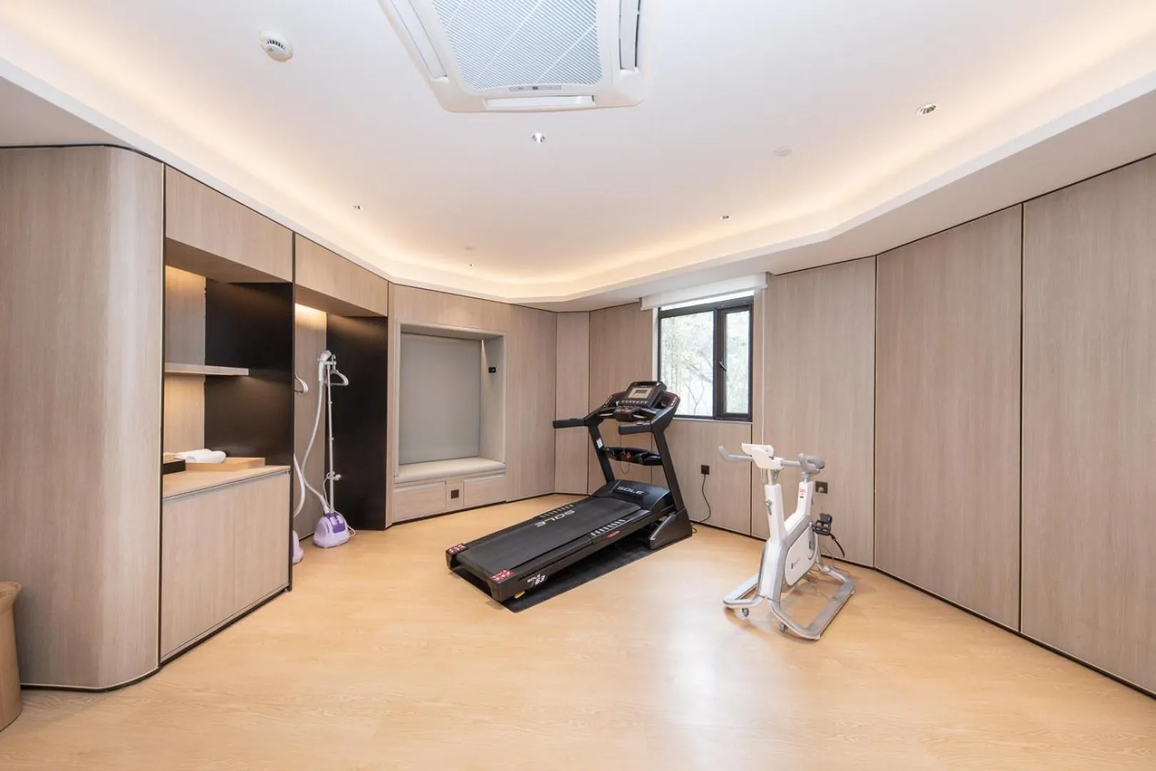 Fitness centre/facilities in JI Hotel Shanghai Xinzhuang Qixin Road Qixin Road