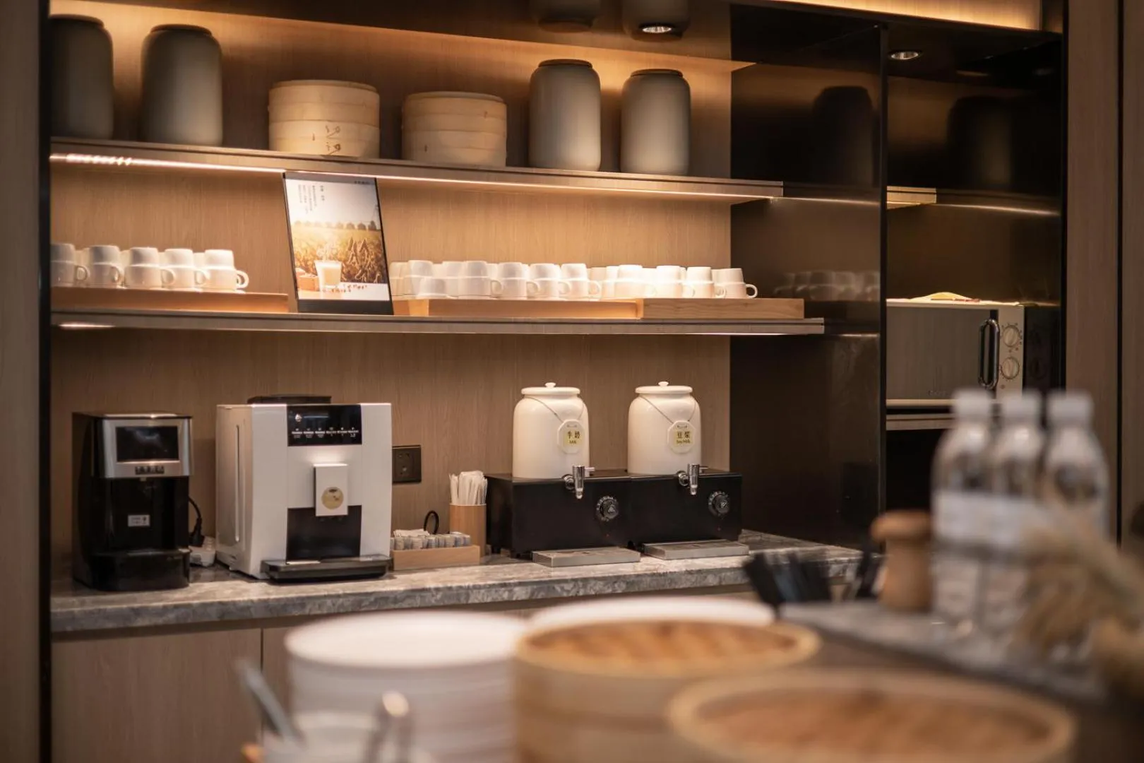 Restaurant/places to eat in JI Hotel Shanghai Xinzhuang Qixin Road Qixin Road