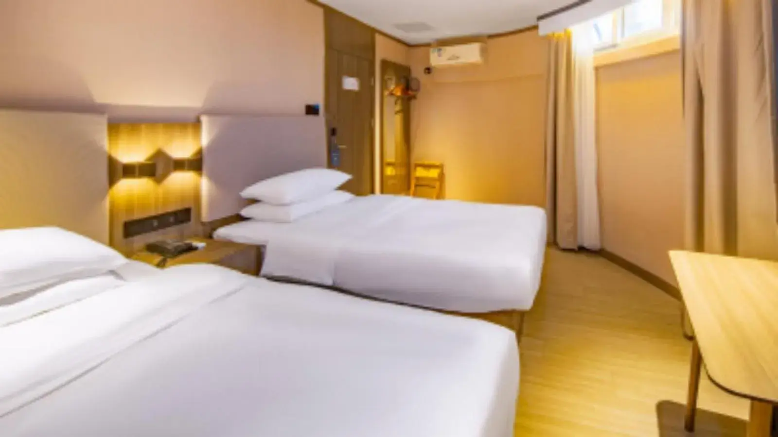 Twin Room without Window in Hanting Hotel Shenzhen Huaqiang North Science Museum Subway Station Twin Room without Window in Hanting Hotel Shenzhen Huaqiang North Science Museum Subway Station