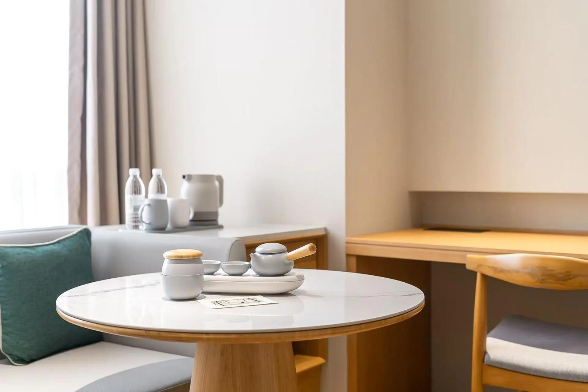 Seating area in JI Hotel Guangzhou Sports Center Tianhe North Road