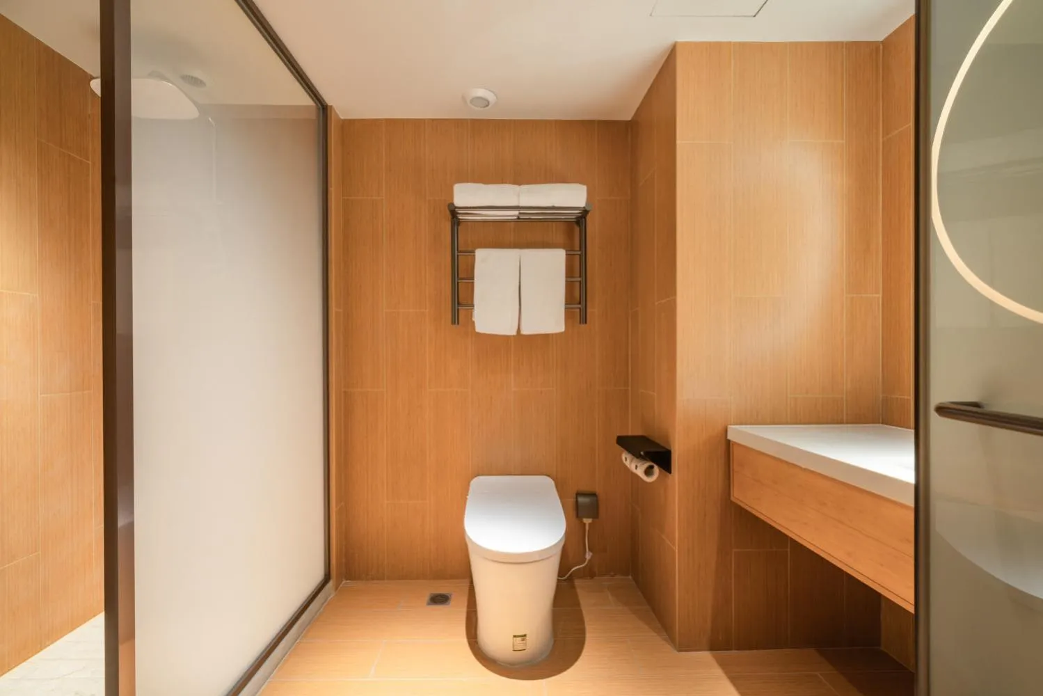 Toilet in JI Hotel Guangzhou Sports Center Tianhe North Road