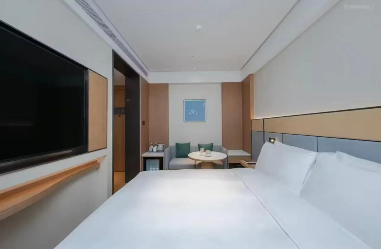 Bed in JI Hotel Beijing Yansha Sanyuan Bridge