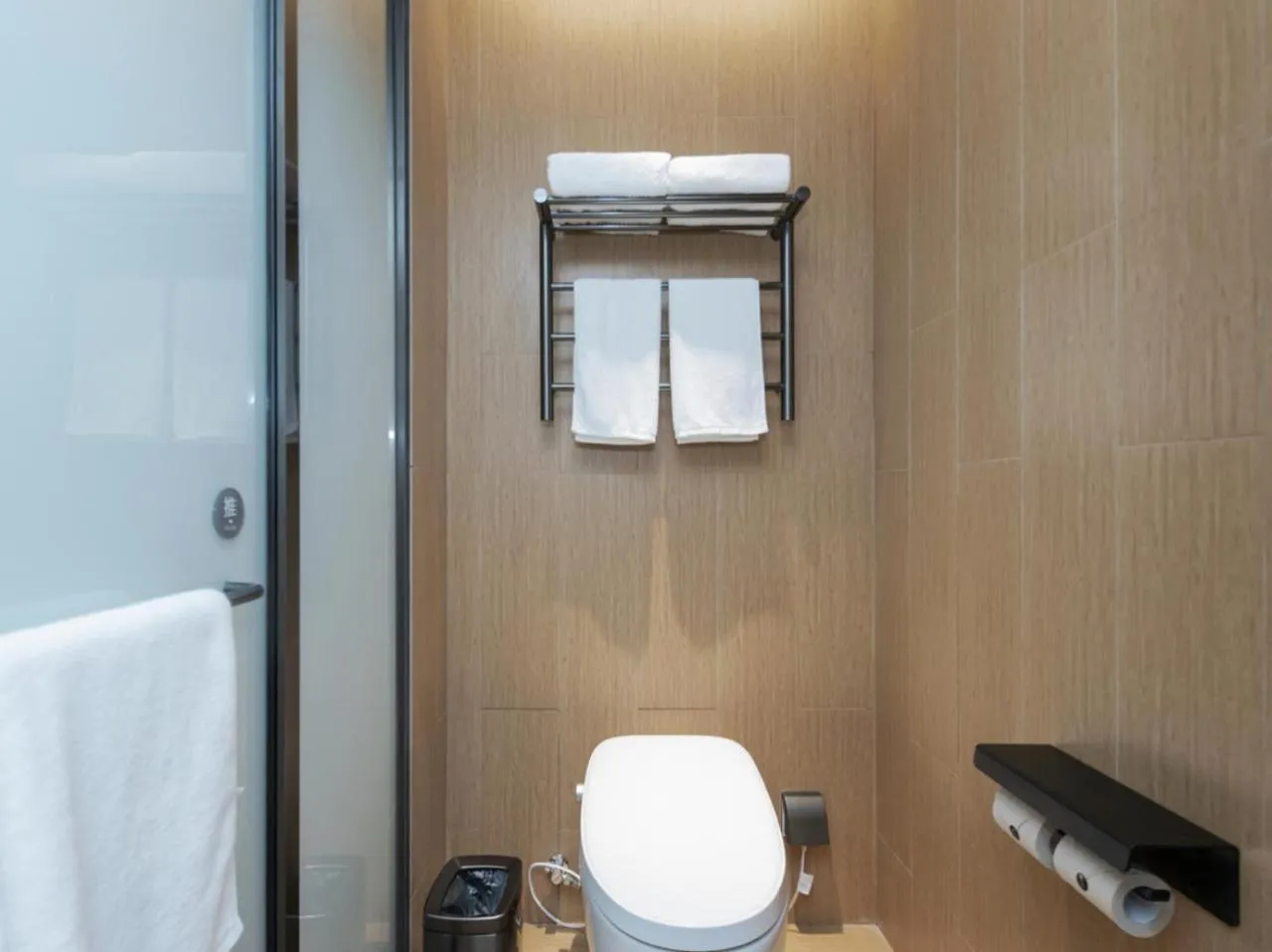 Toilet in JI Hotel Hangzhou Lin'an People's Square