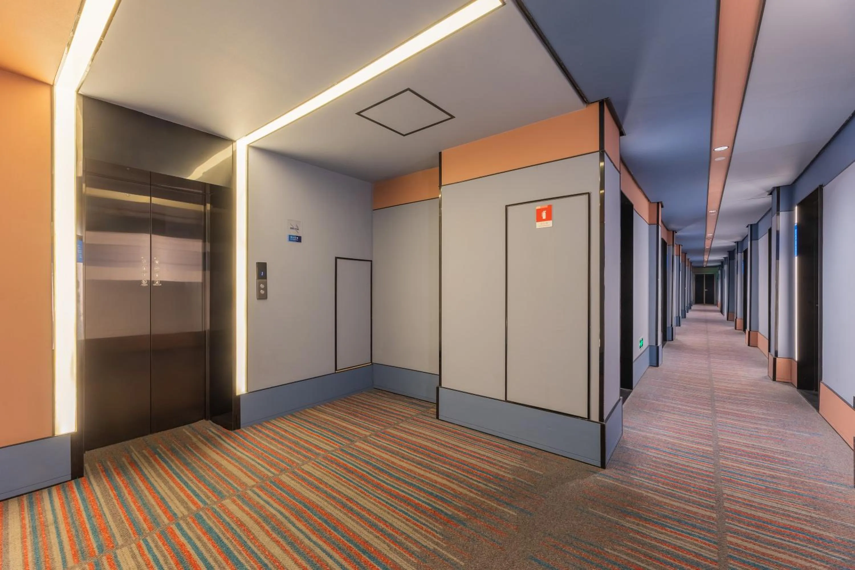 On site in Hanting Hotel Shanghai Tongji University Kongjiang Road