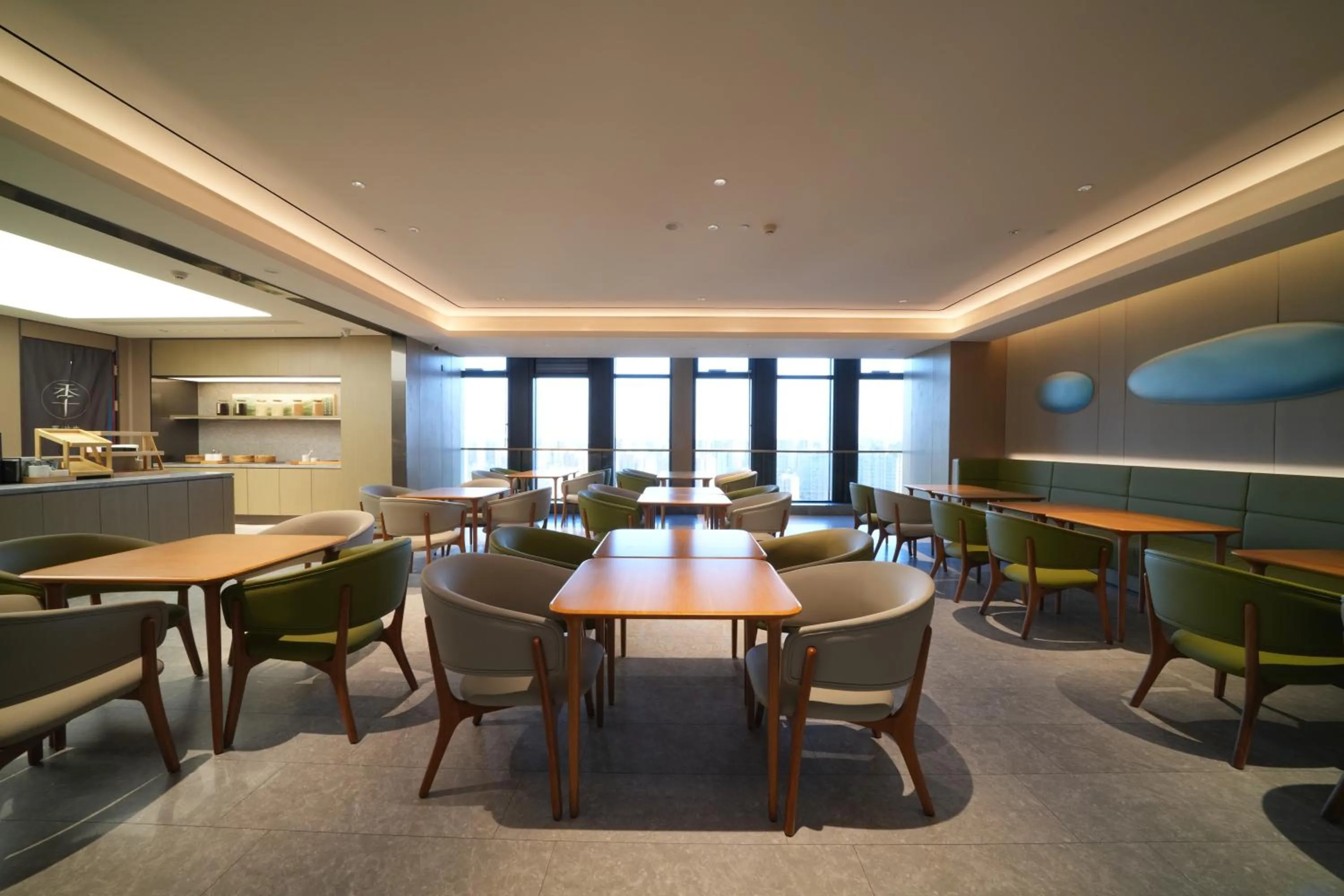 Restaurant/places to eat in JI Hotel Hangzhou Zhongda Yintai