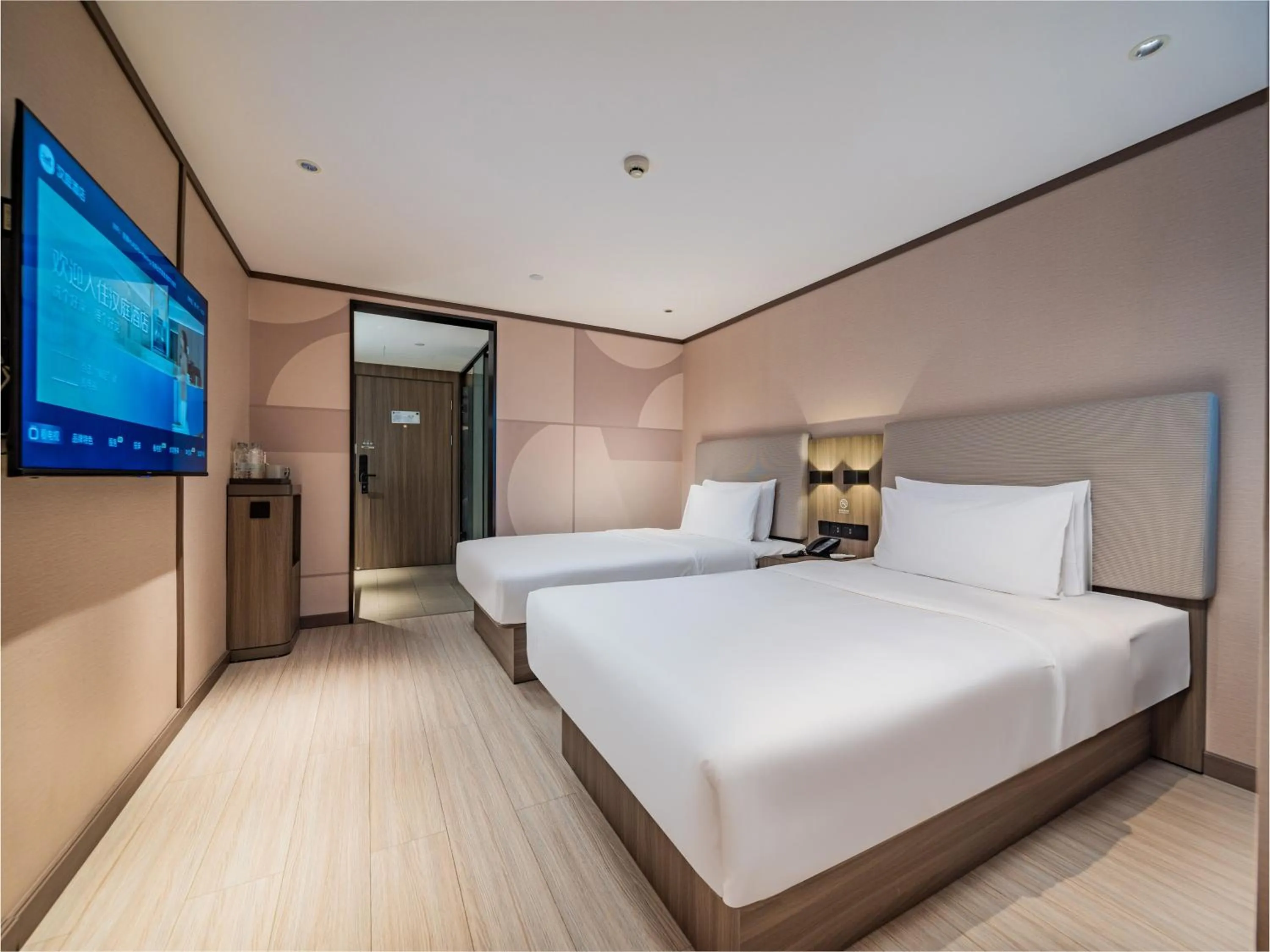 Photo of the whole room, Bed in Hanting Hotel Chengdu Tianfu Square Subway Station