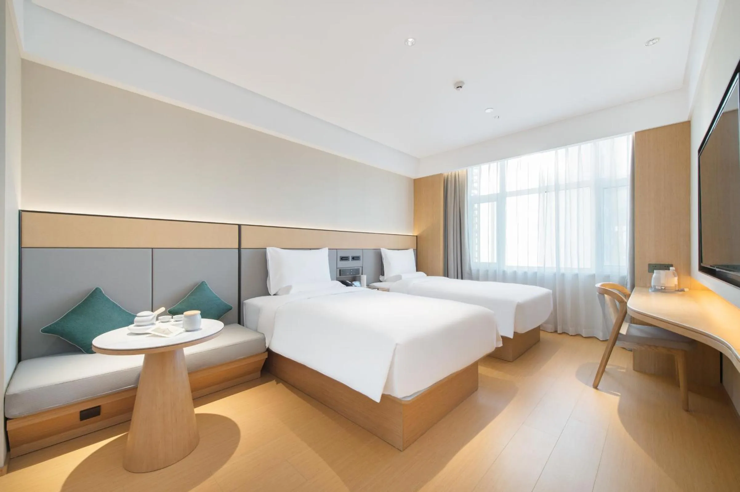 Bed in JI Hotel Shenzhen Convention & Exhibition Center Gangxia Subway Station