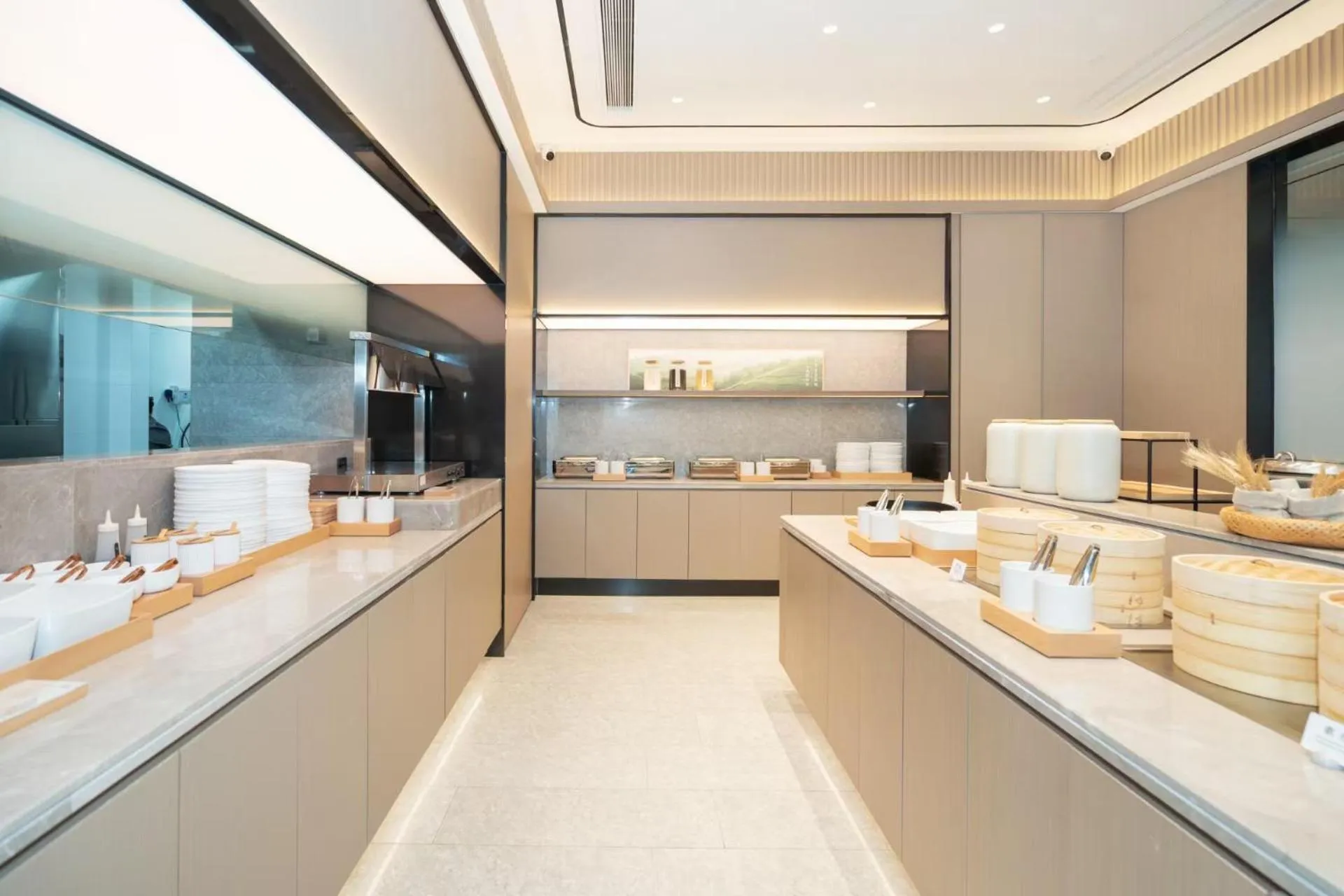 Restaurant/places to eat in JI Hotel Guangzhou Fangcun Huadiwan