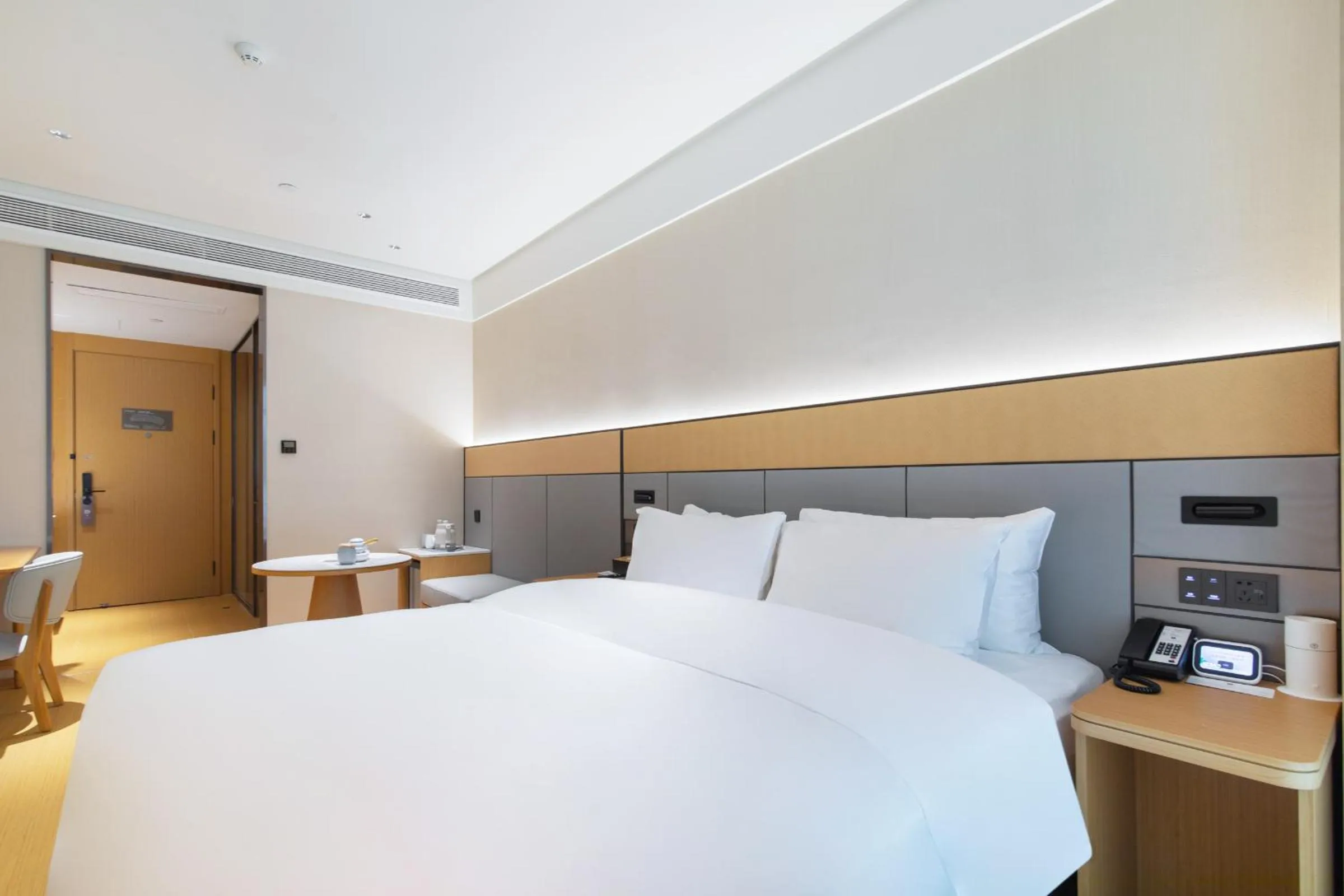 Bed in JI Hotel Nanjing Baijia Lake 1912