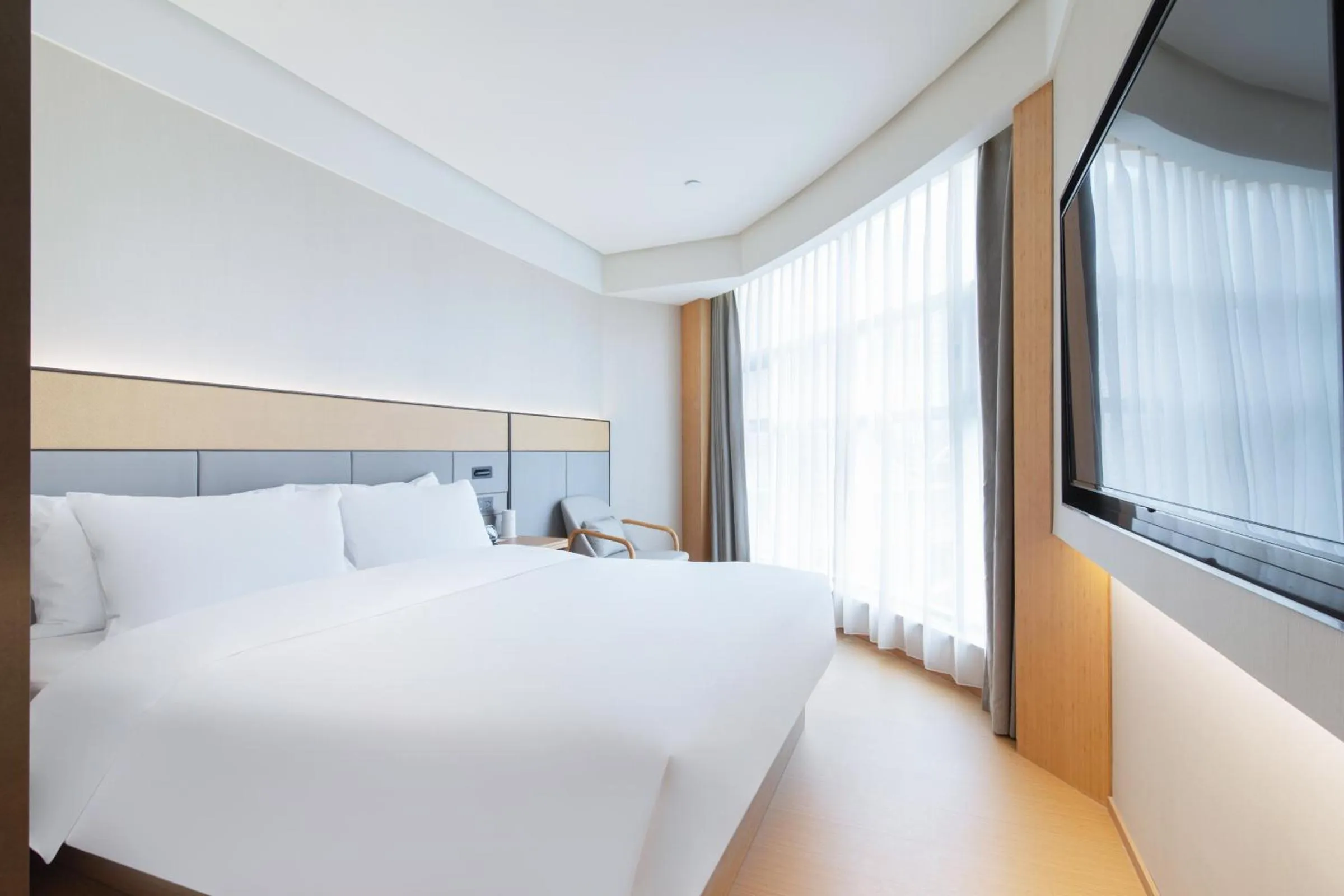 Bedroom, Bed in JI Hotel Nanjing Baijia Lake 1912