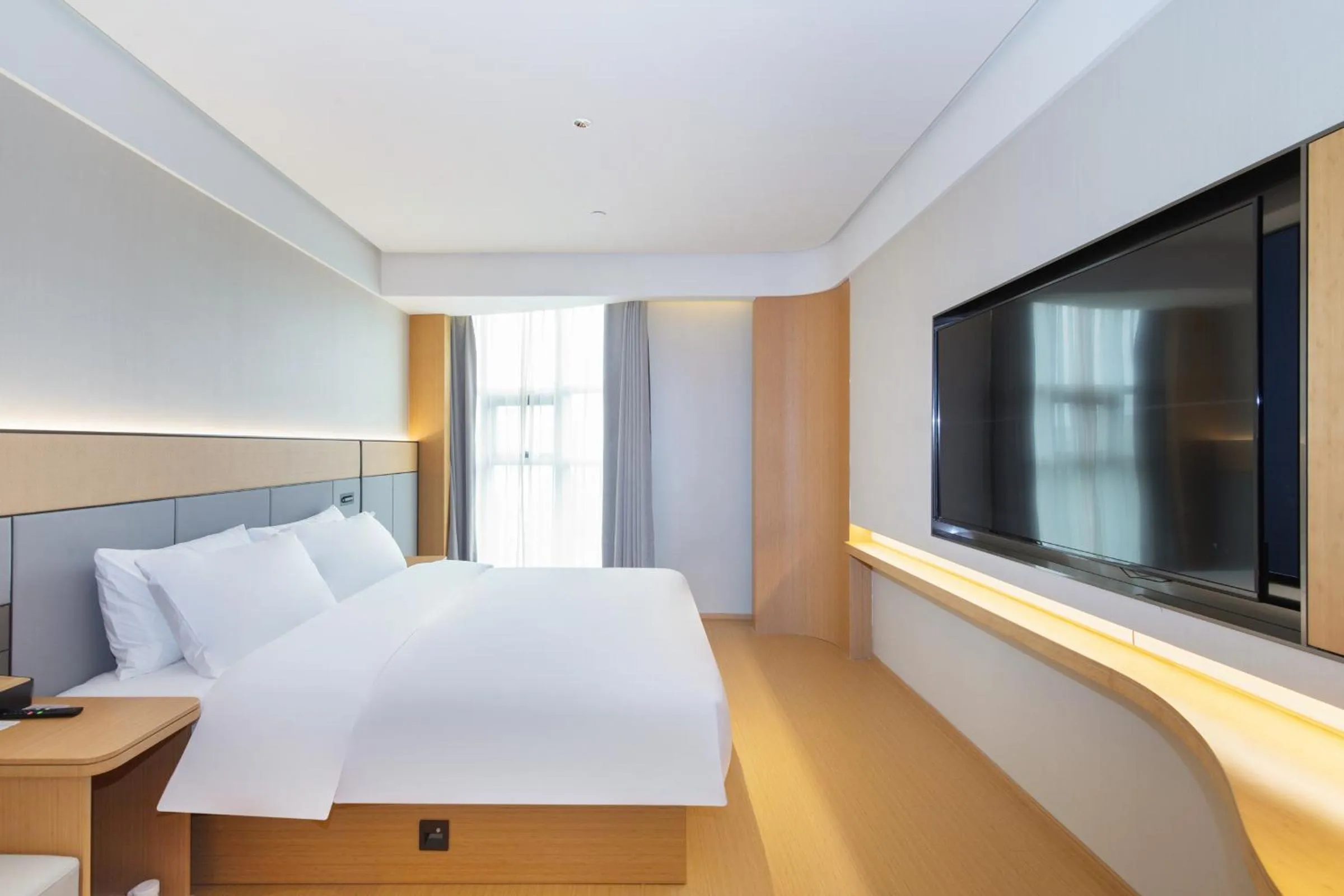 Bedroom, Bed in JI Hotel Nanjing Baijia Lake 1912