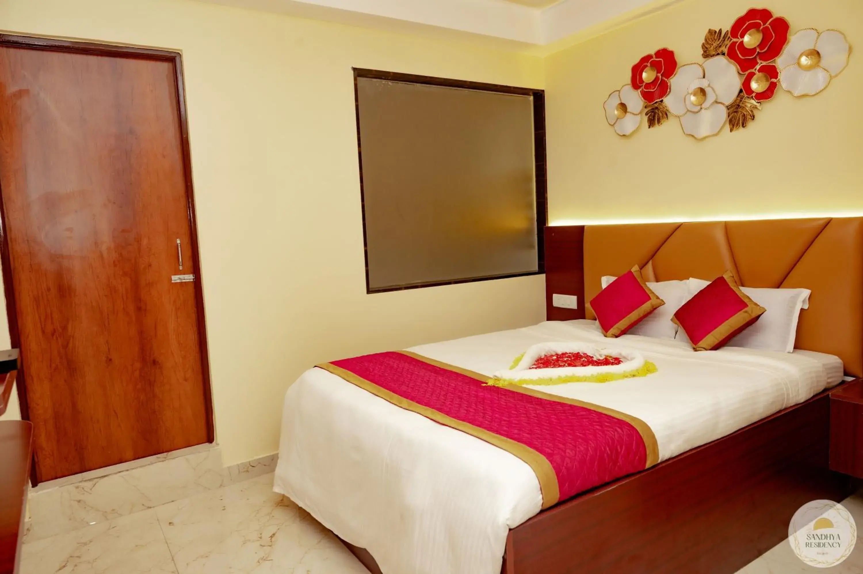 Queen Room with Spa Bath - single occupancy in Sandhya Residency Andaman Queen Room with Spa Bath - single occupancy in Sandhya Residency Andaman