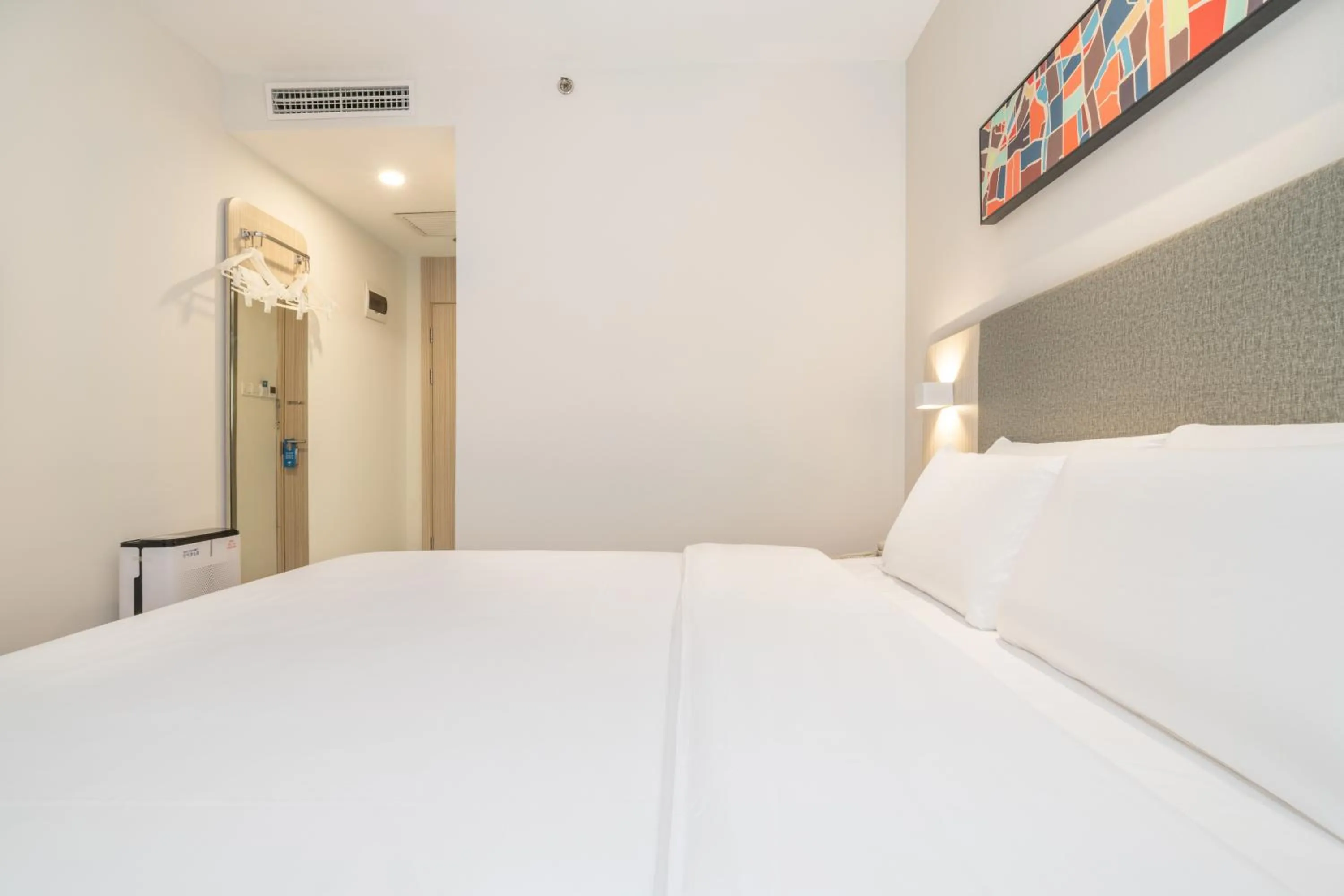 Bedroom, Bed in Hanting Hotel Beijing Exhibition Center Fuwai Hospital