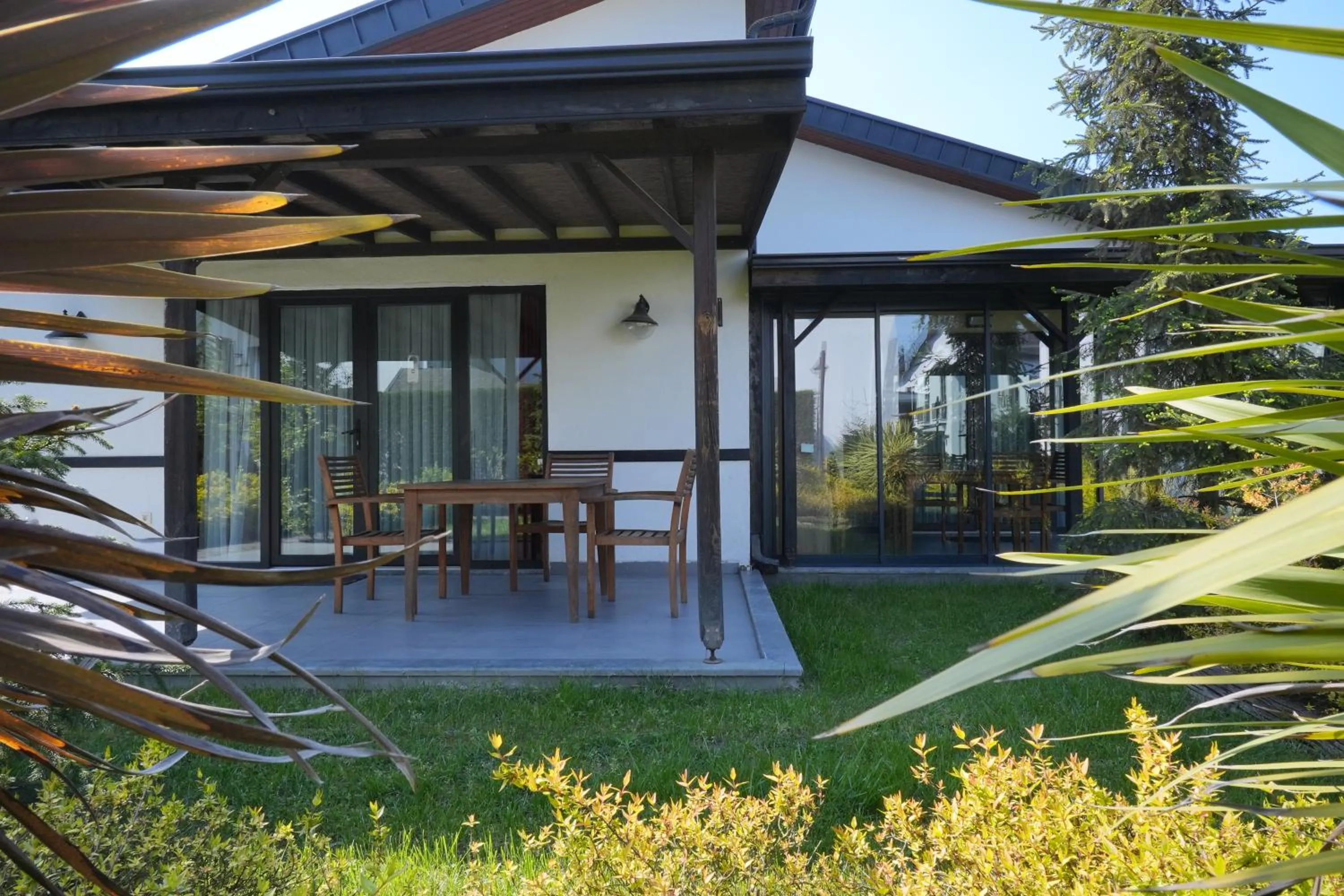 Property building in Sapanca Cayir Cimen Otel