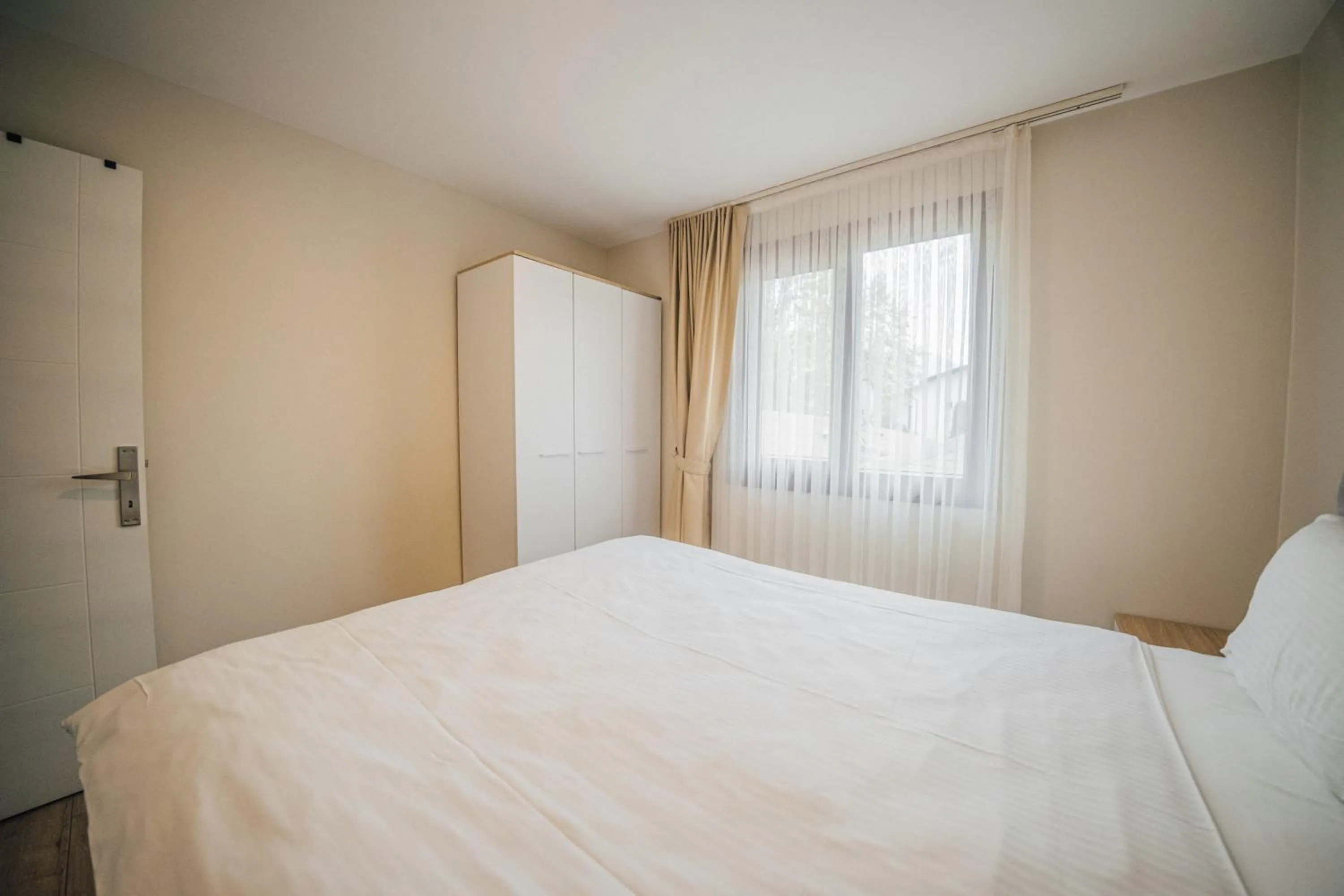 Property building in Sapanca Cayir Cimen Otel