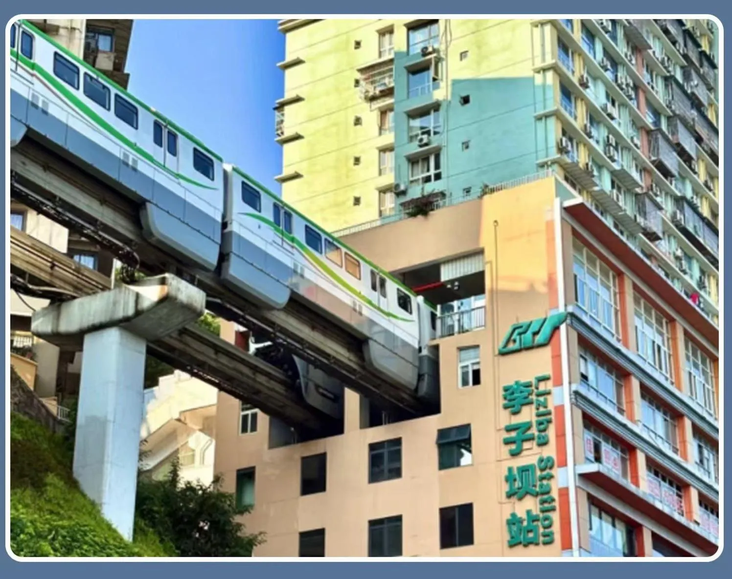 People in Hanting Hotel Chongqing Lianglukou Caiyuanba