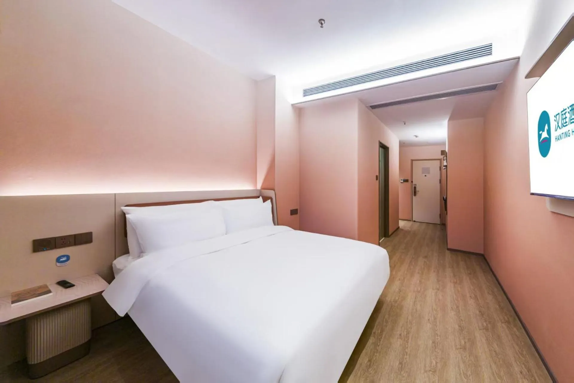 Bedroom, Bed in Hanting Hotel Shanghai Pudong Airport Shixin Road