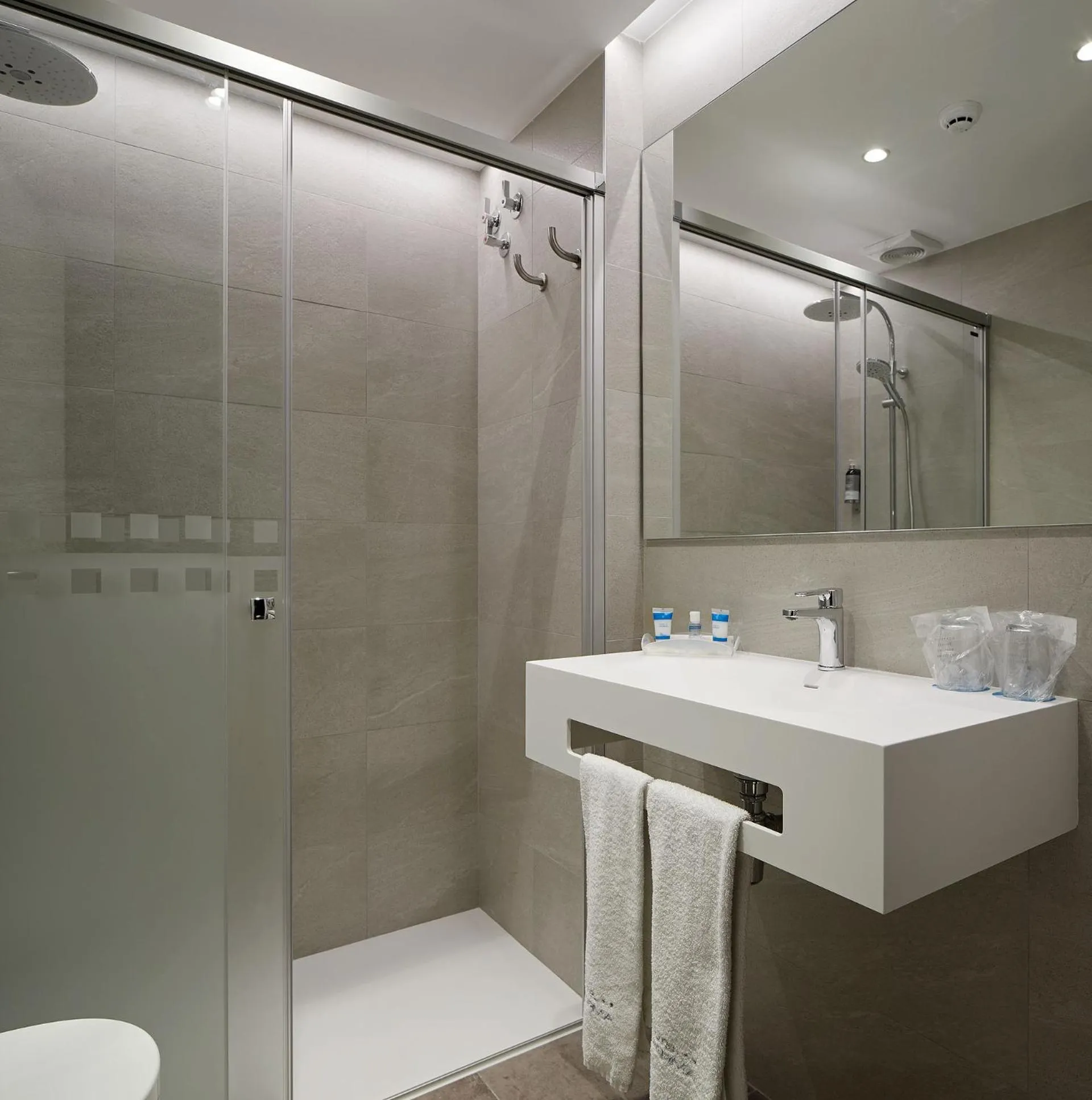 Bathroom in Hotel Parma