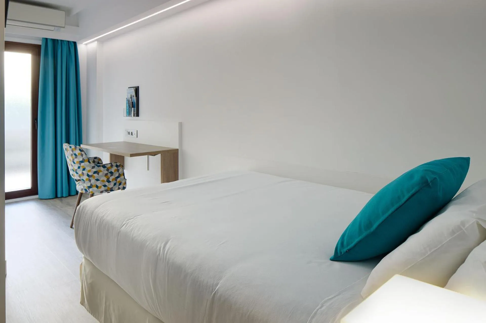 Photo of the whole room, Bed in Hotel Parma