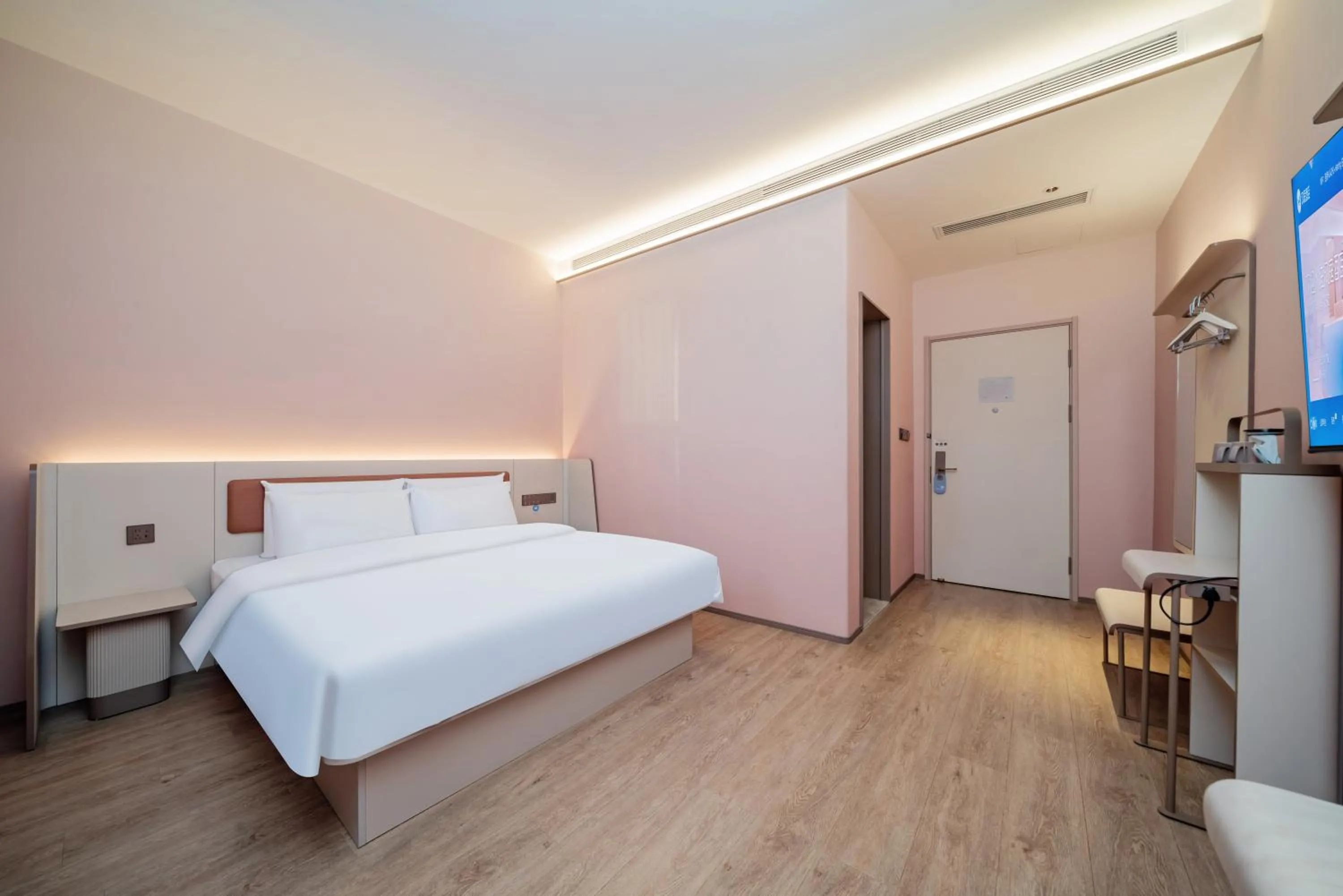 Bed in Hanting Hotel Guangzhou Nangang Subway Station