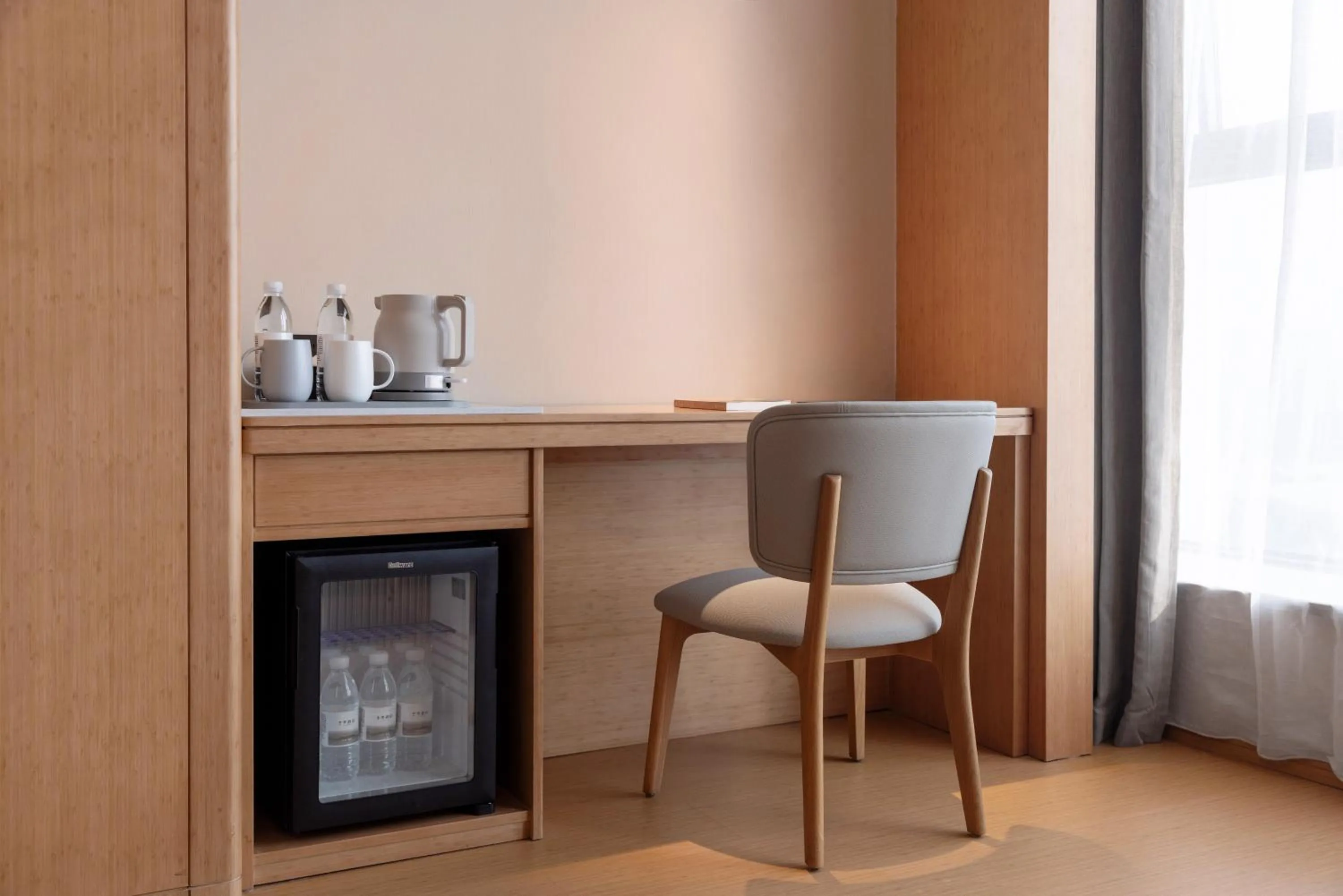 Seating area in JI Hotel Chongqing Yuanjiagang Subway Station