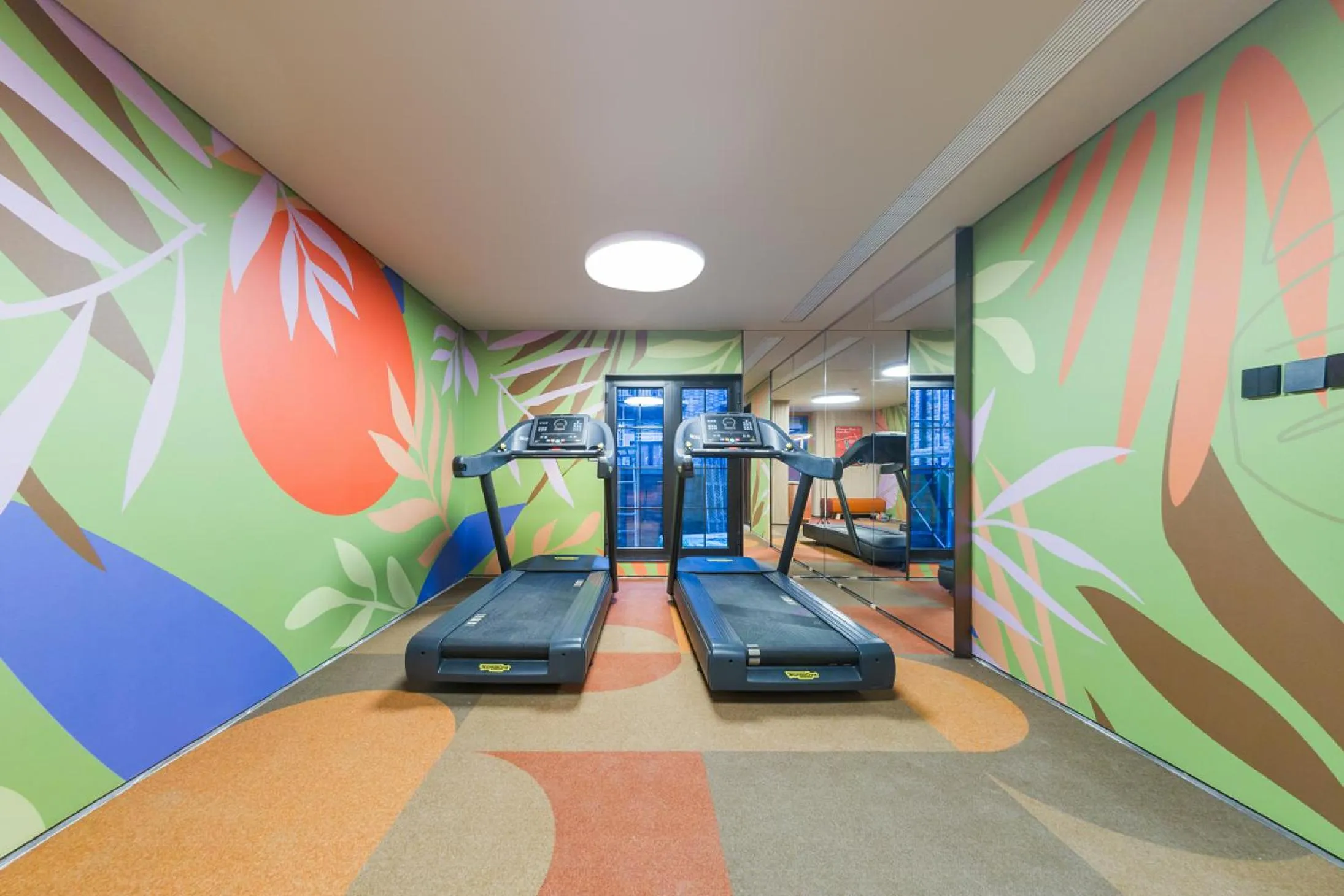 Fitness centre/facilities in Orange Hotel Shanghai International Tourism Resort Chongxi Road
