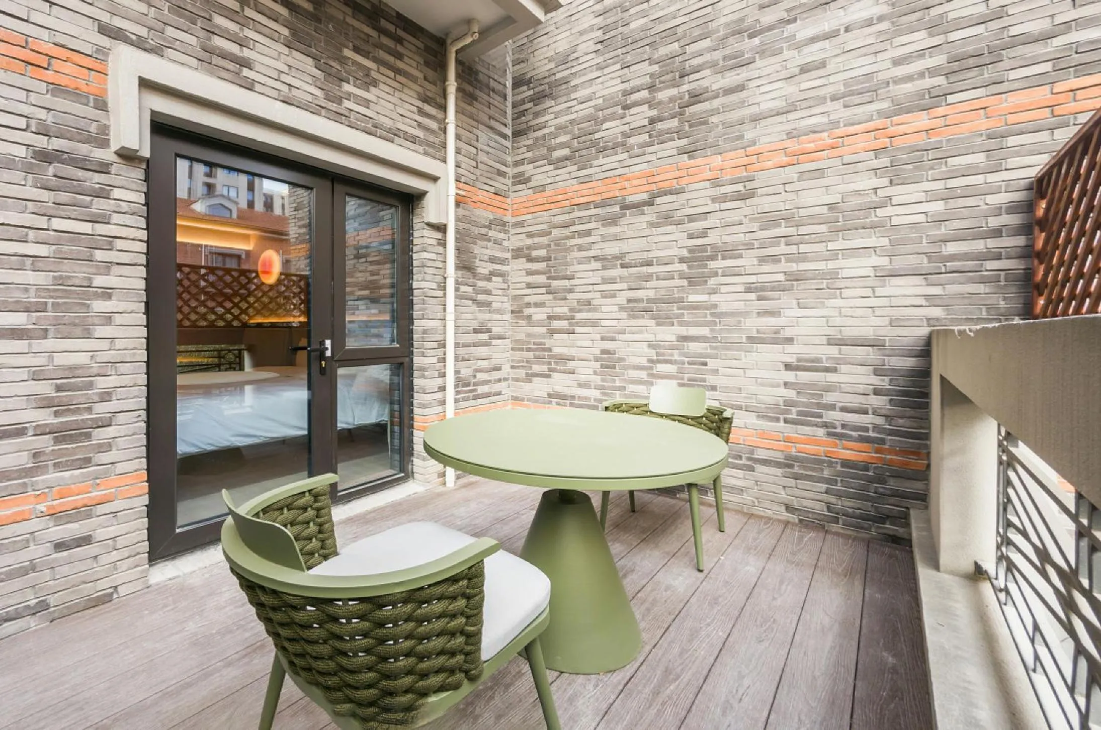 Balcony/Terrace in Orange Hotel Shanghai International Tourism Resort Chongxi Road