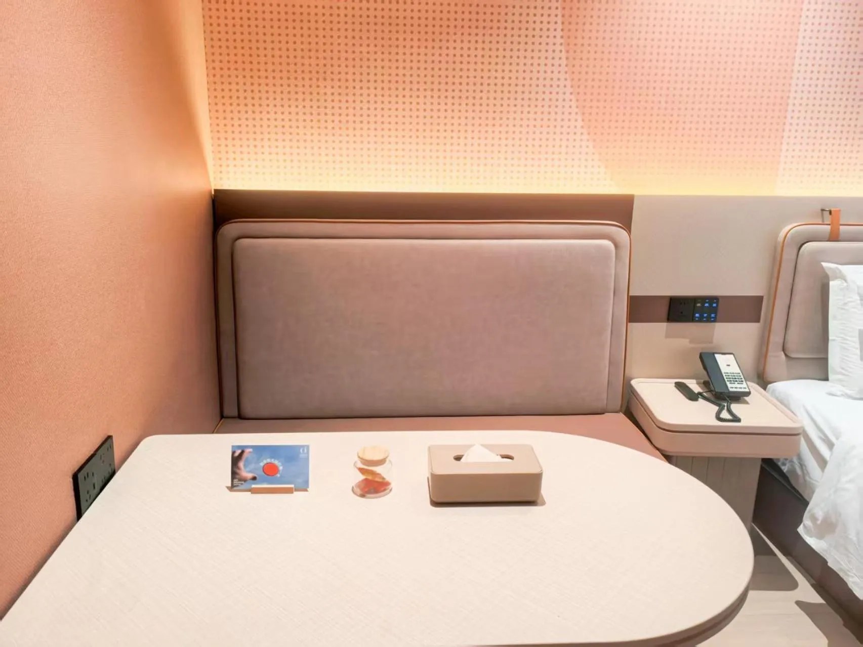 Orange Hotel Shanghai Xujiahui Damuqiao Road