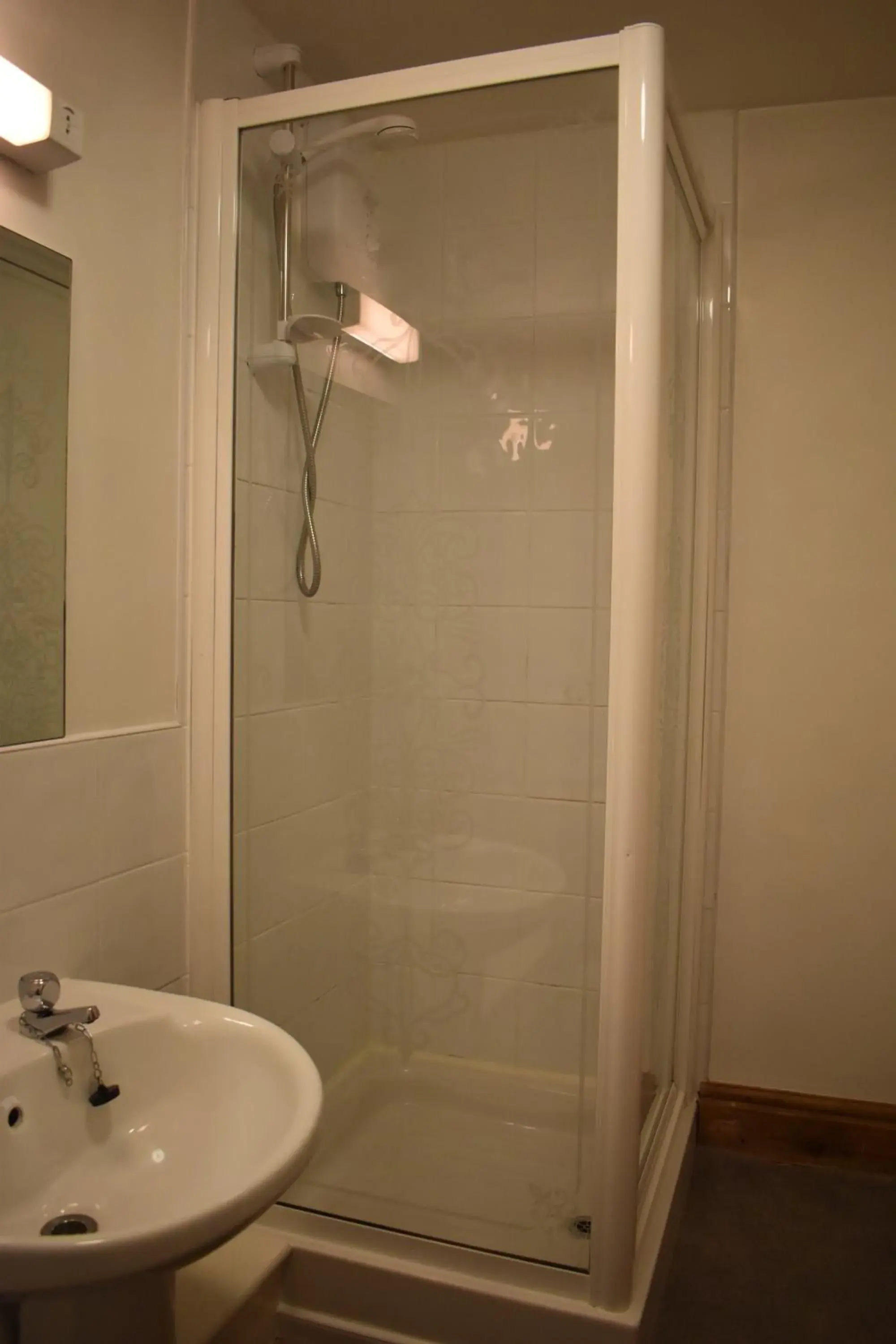 Standard Twin Room - single occupancy in The Belted Will Inn Standard Twin Room - single occupancy in The Belted Will Inn