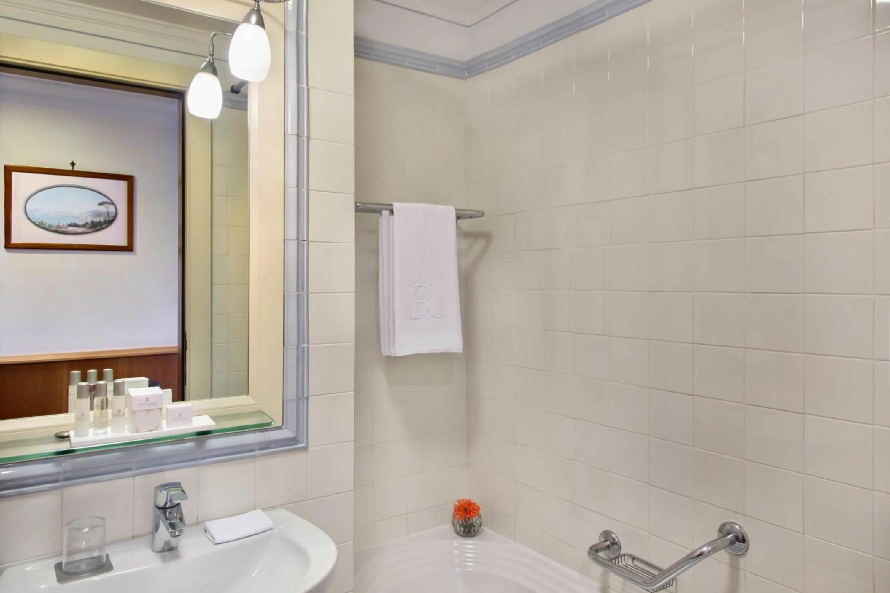 Bathroom in Renaissance Naples Hotel Mediterraneo