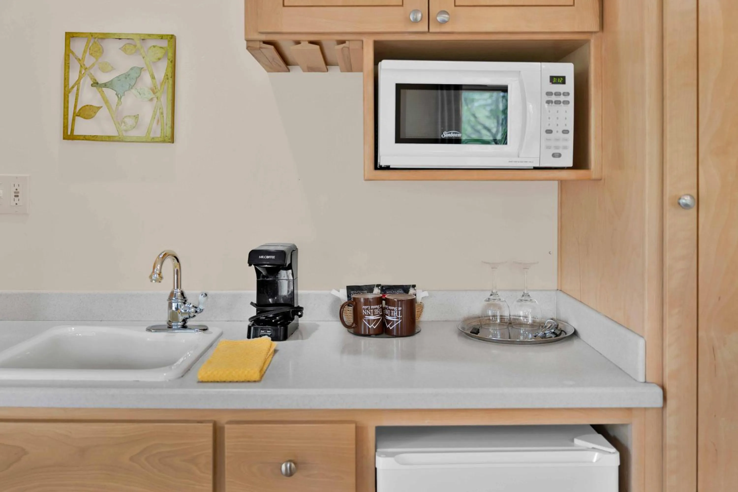 The Inn at Shasta Lake