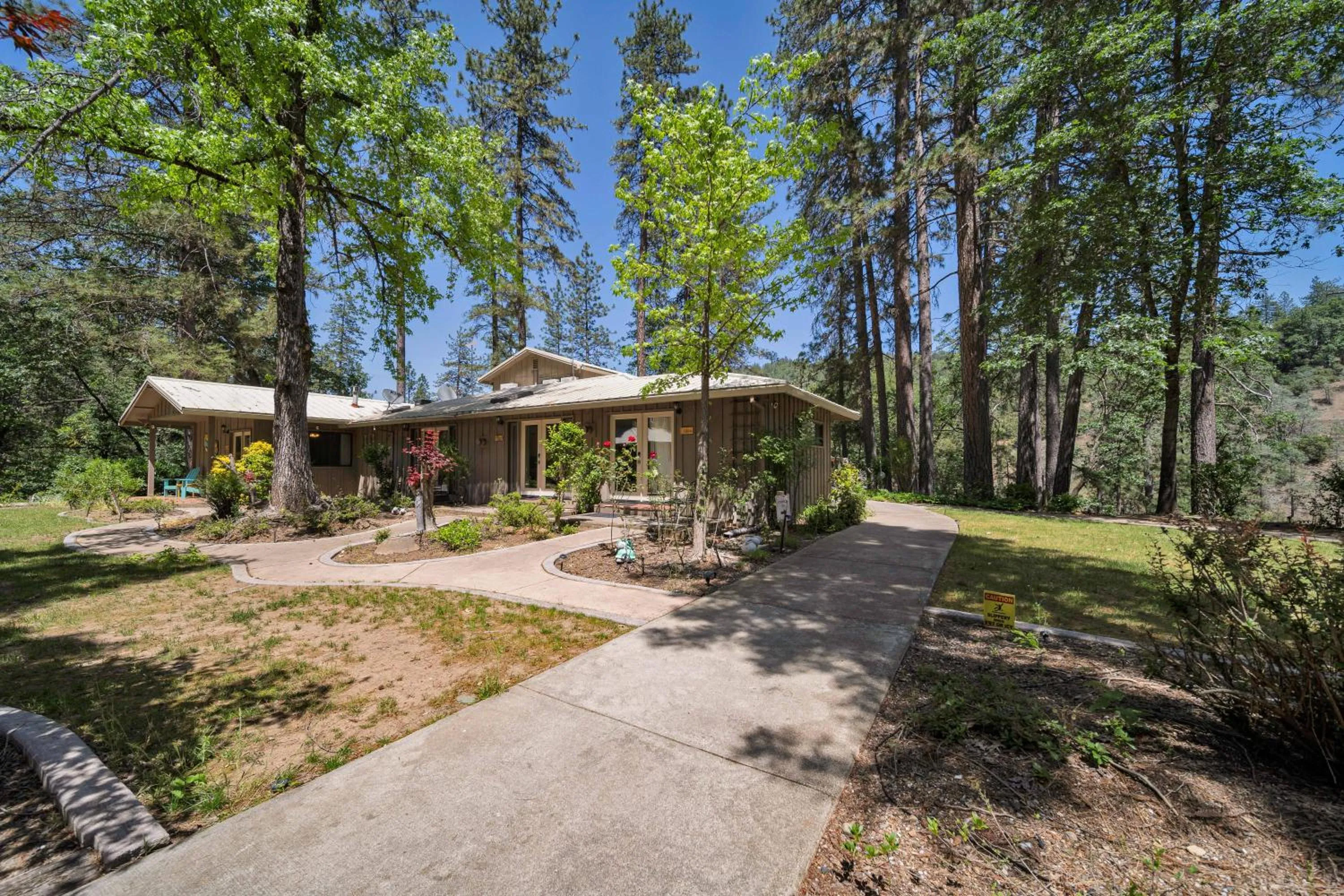 The Inn at Shasta Lake