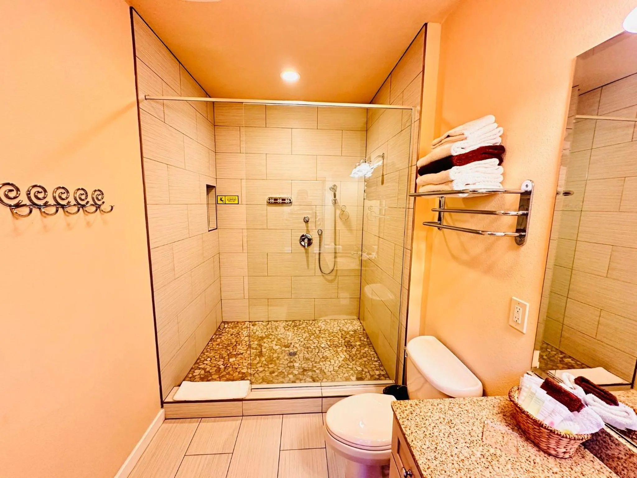 The Inn at Shasta Lake