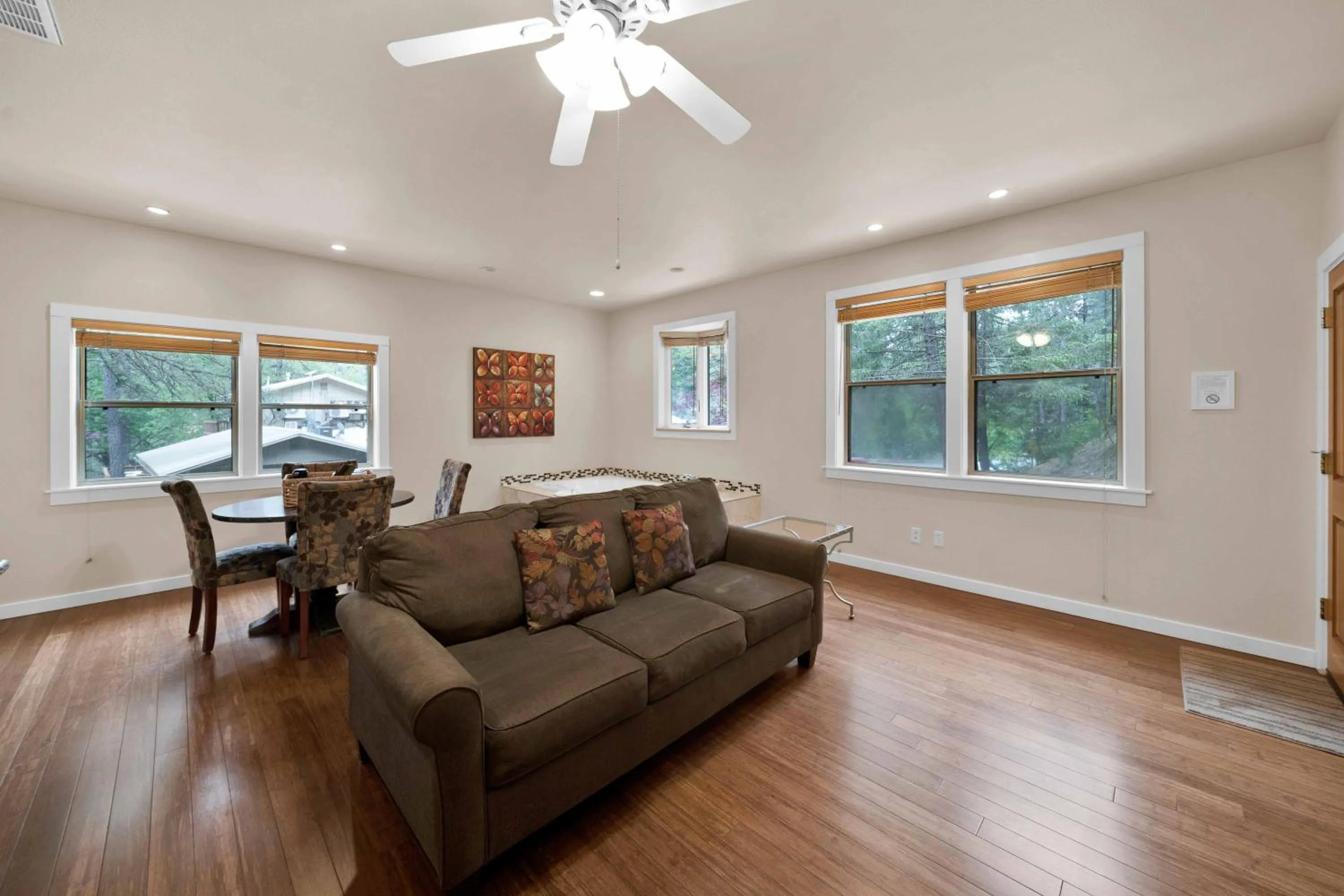 The Inn at Shasta Lake