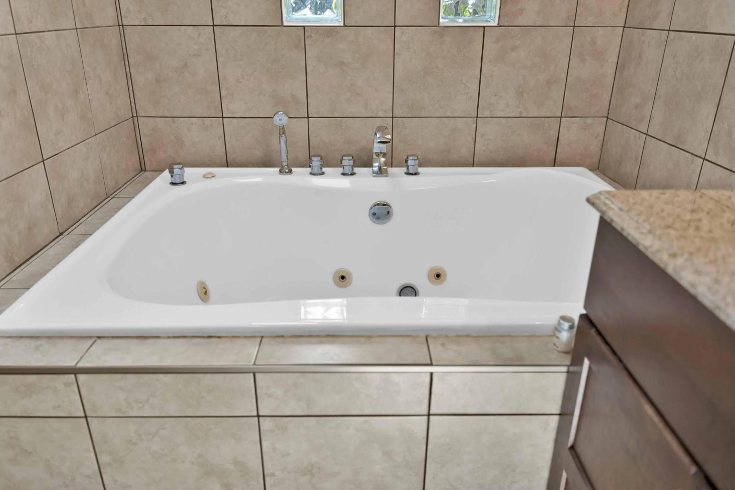 The Inn at Shasta Lake