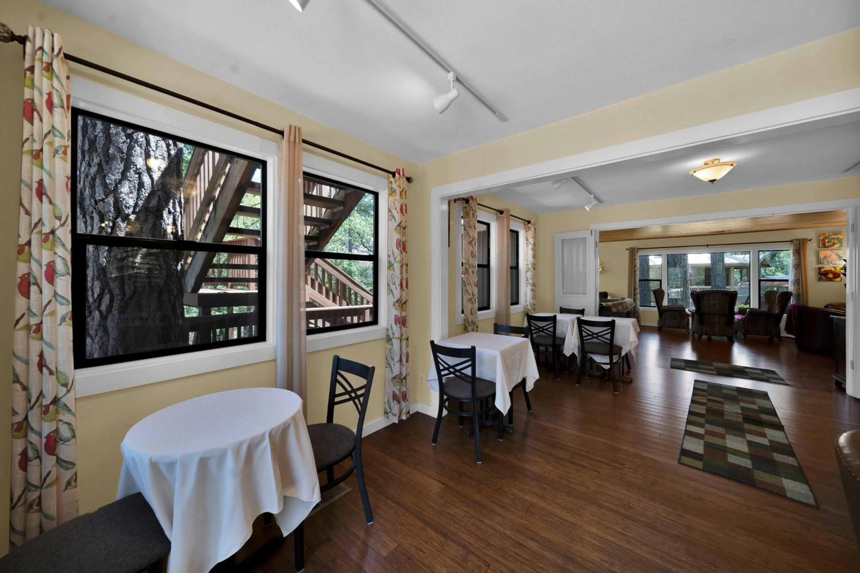 The Inn at Shasta Lake