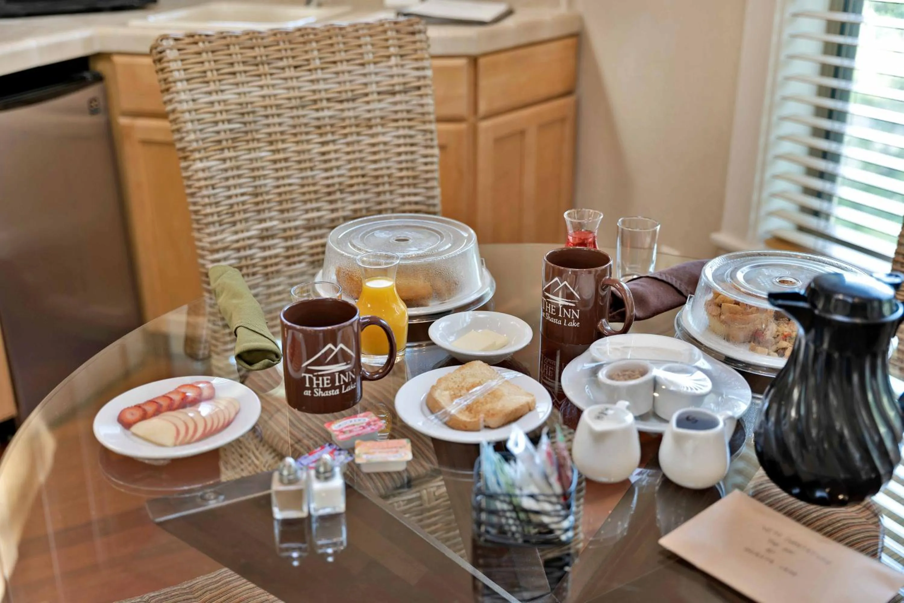 The Inn at Shasta Lake