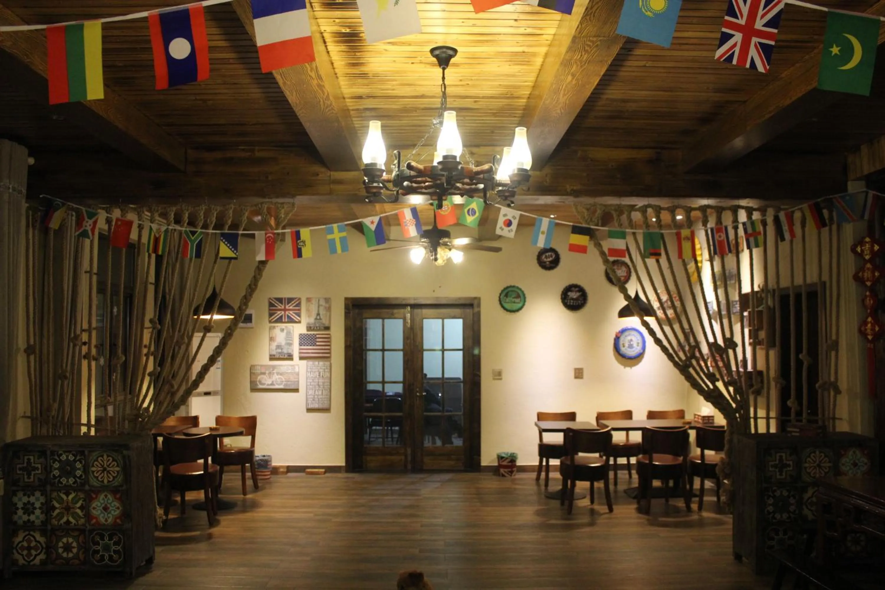 Decorative detail in Moganshan Pinhouwu Hotel