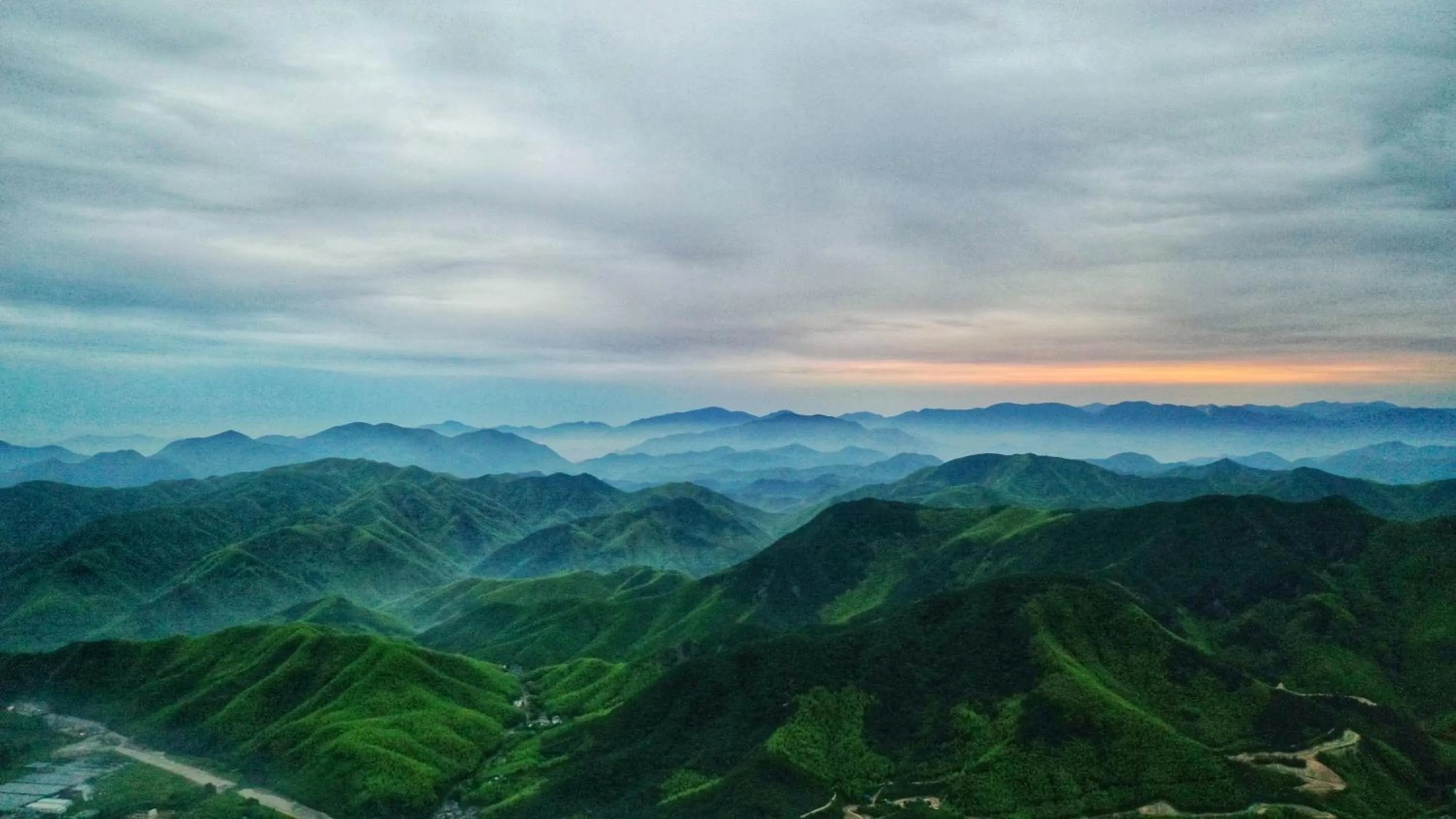 Natural landscape in Moganshan Pinhouwu Hotel