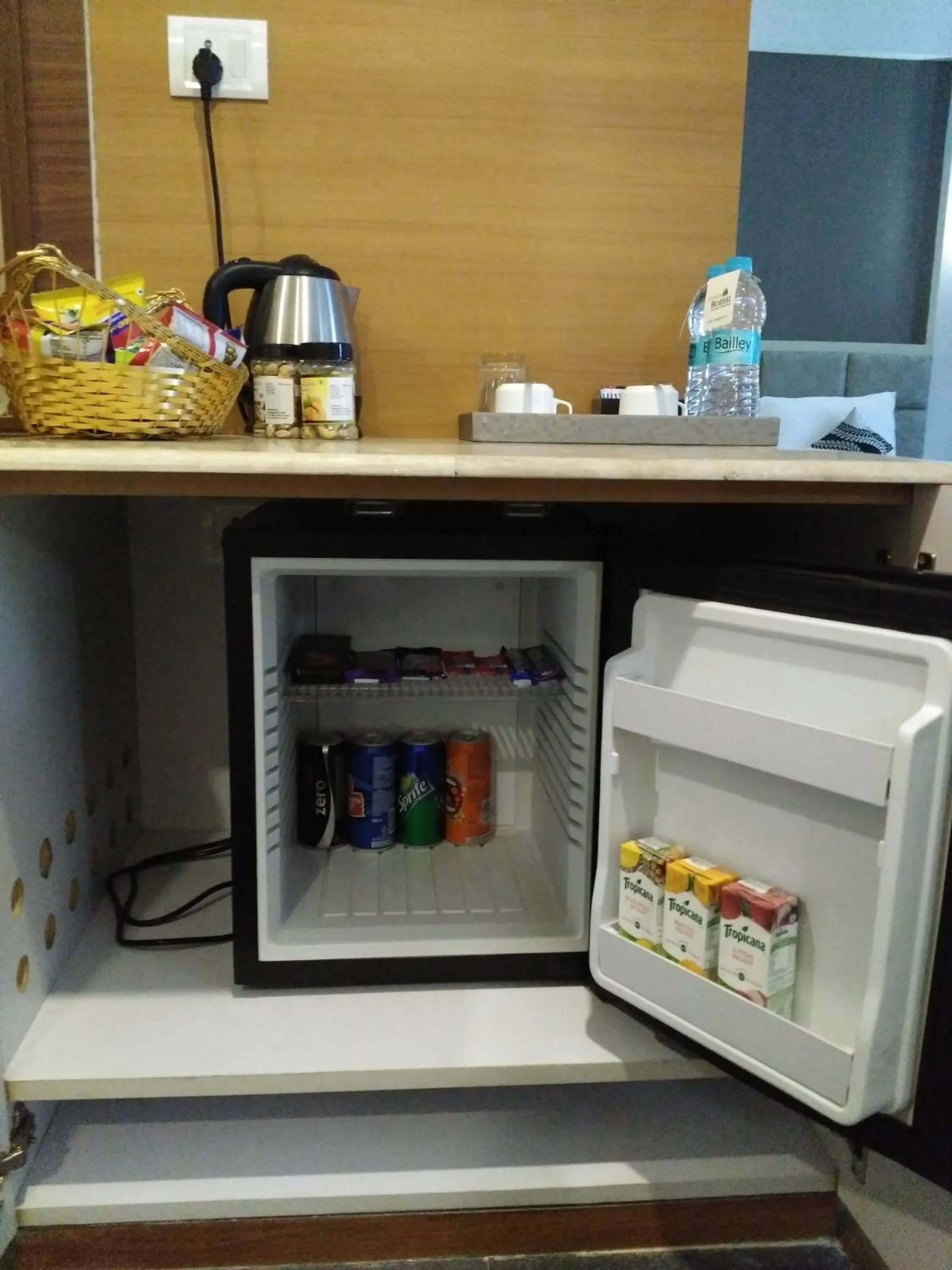 Coffee/tea facilities in Maha Bodhi Hotel.Resort.Convention Centre
