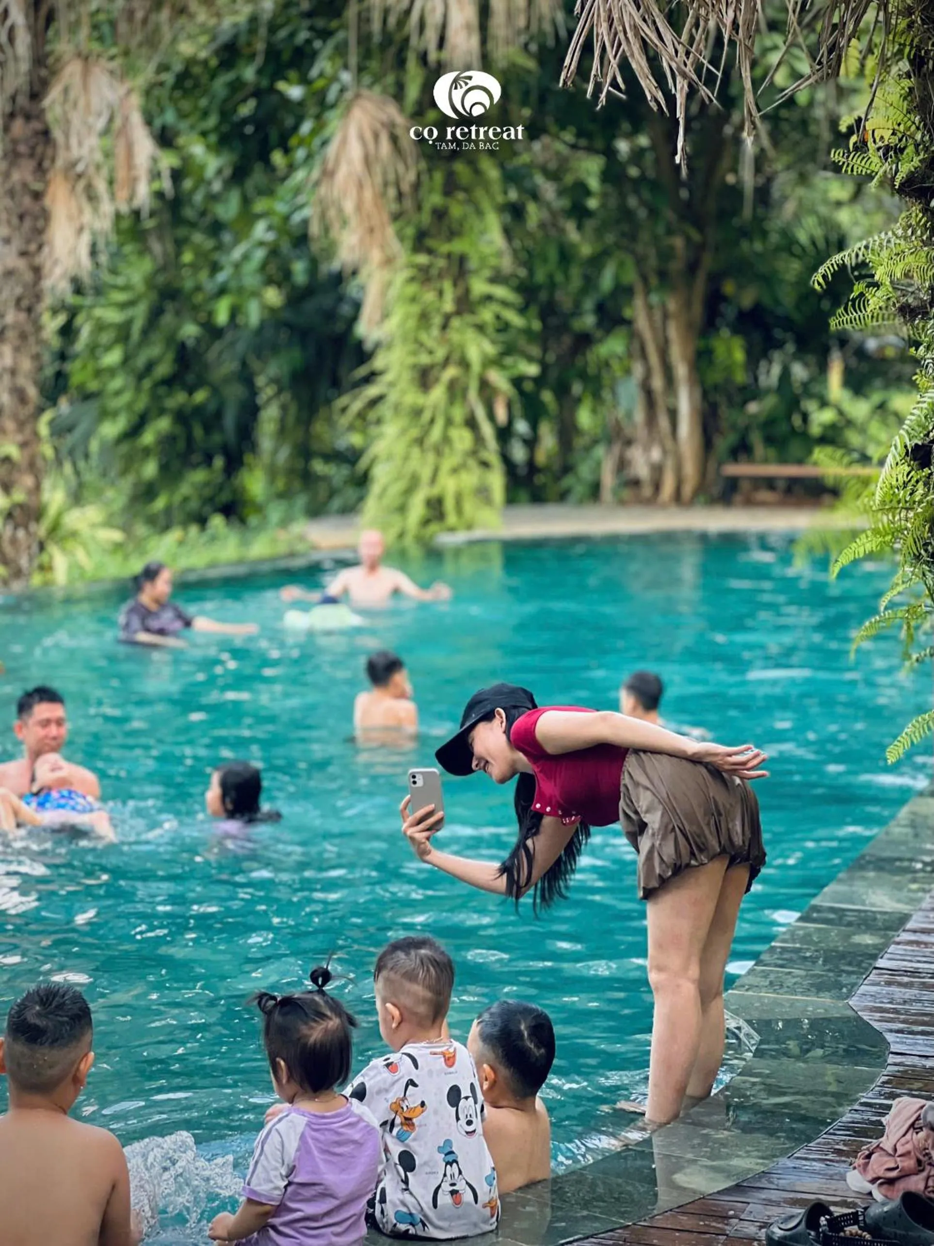 Pool view in Cọ Retreat Da Bac