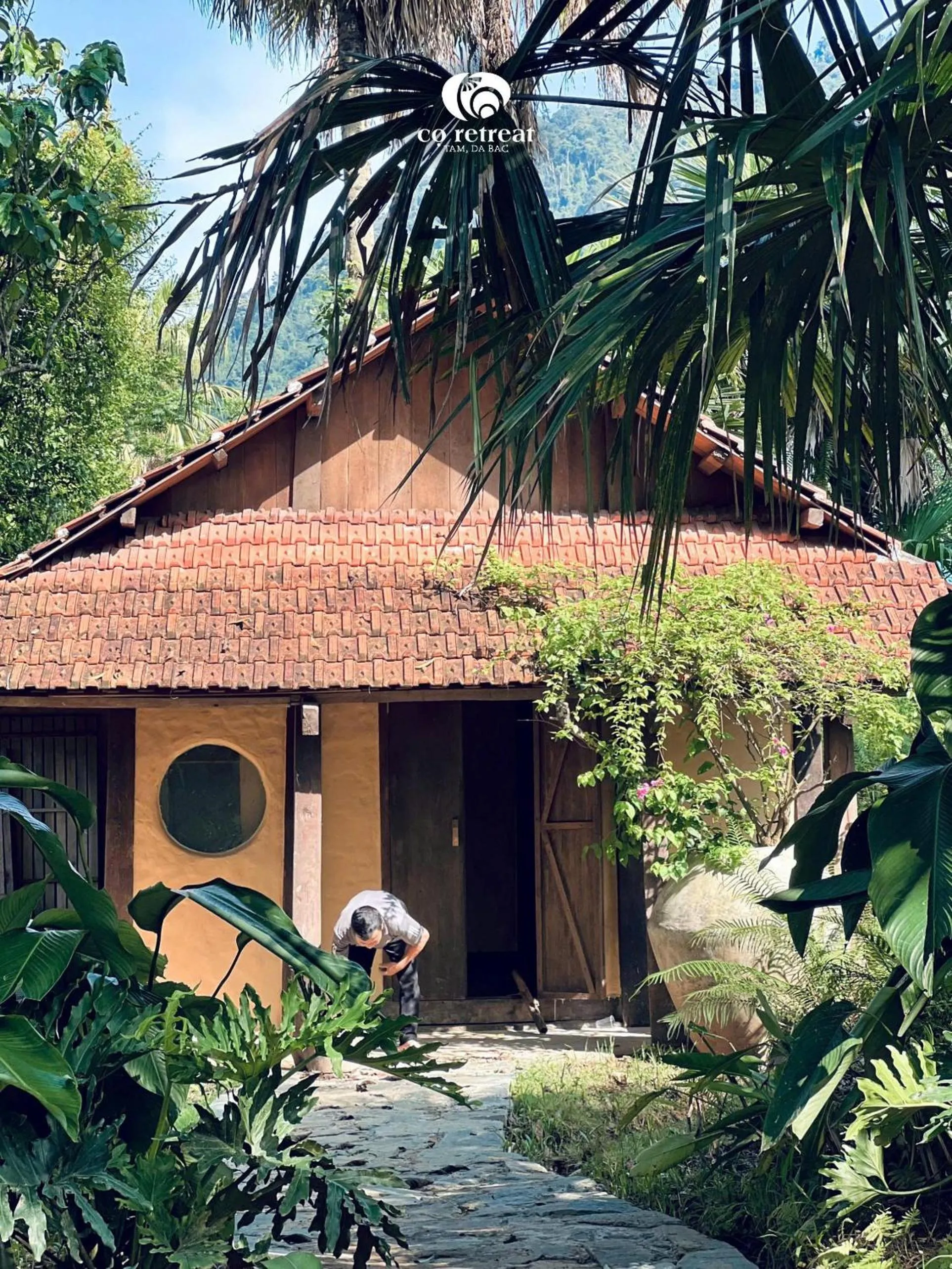 Property building in Cọ Retreat Da Bac